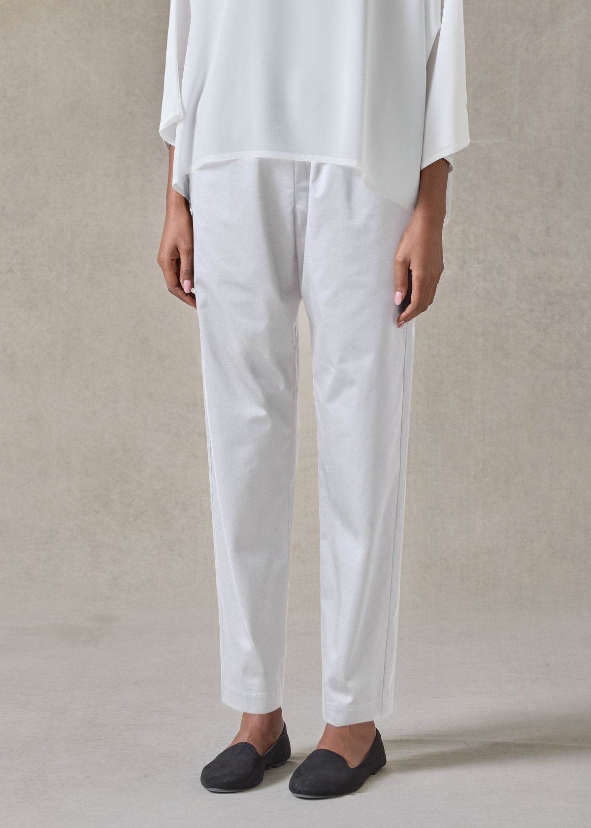 cotton stretch tapered regular trouser (white)