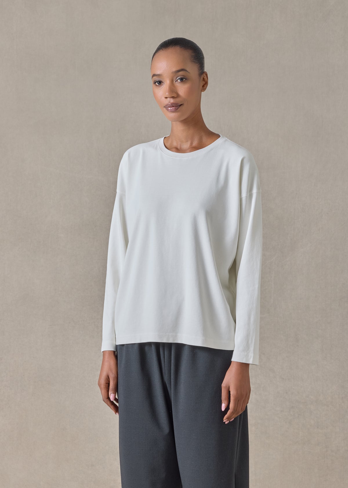 cotton jersey long sleeve smaller round neck - mid (oatpale)