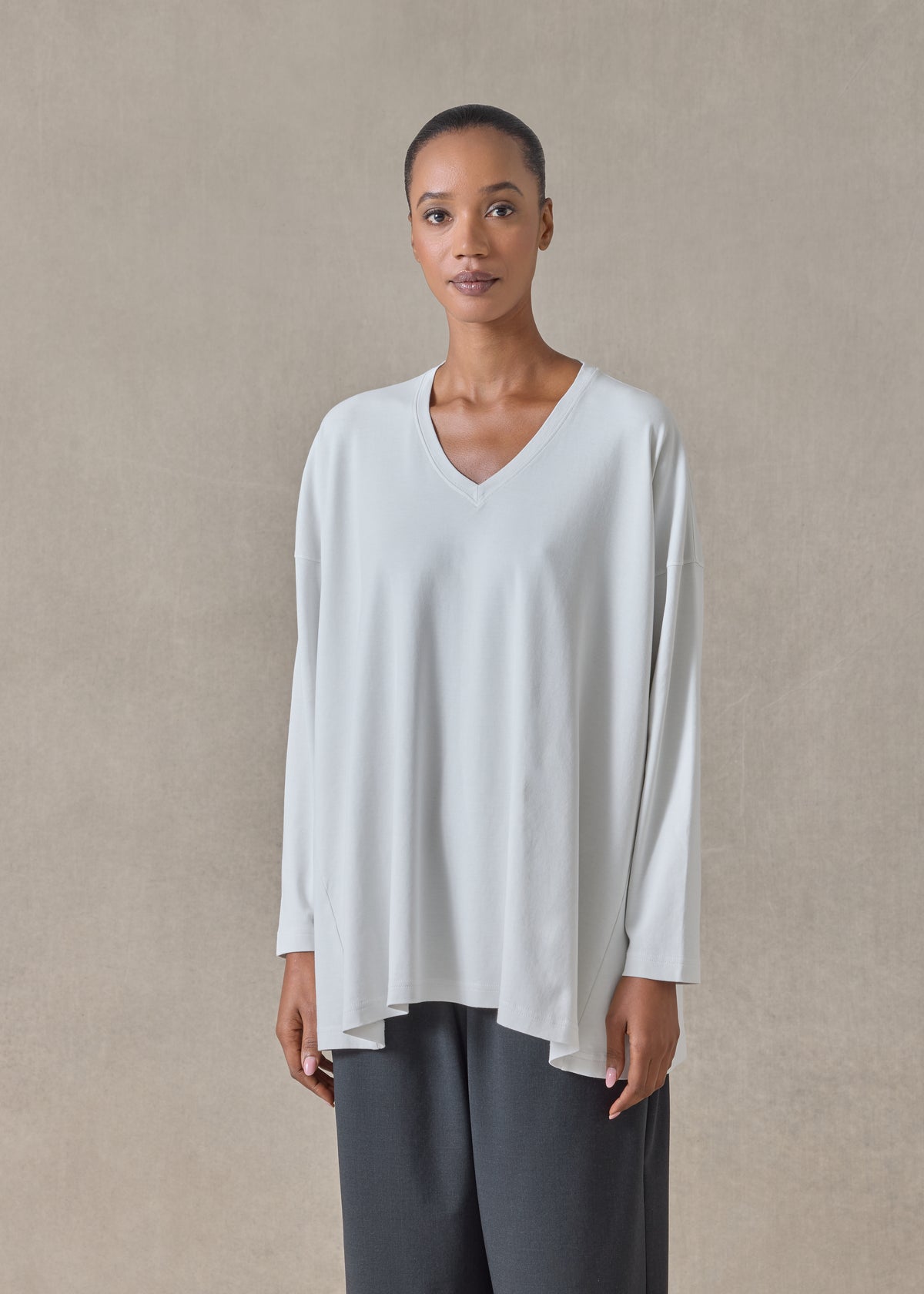 cotton jersey side panelled V neck t-shirt - long (silversoft)