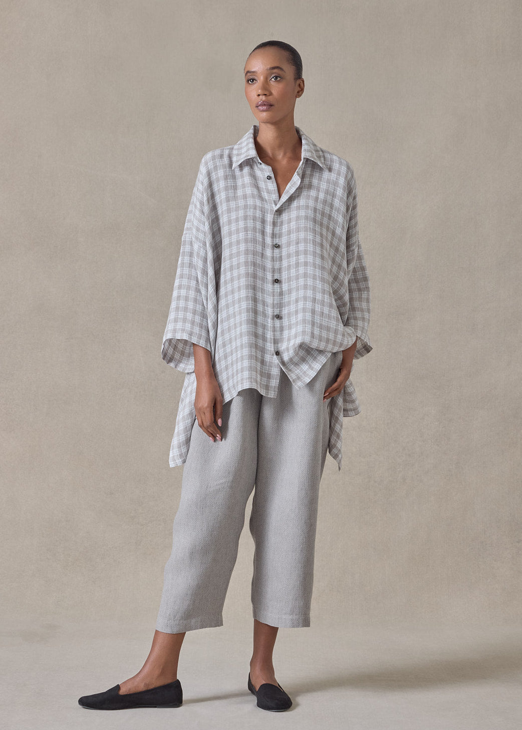 delave linen double pointed sides short sleeve shirt with collar - mid plus (stone)