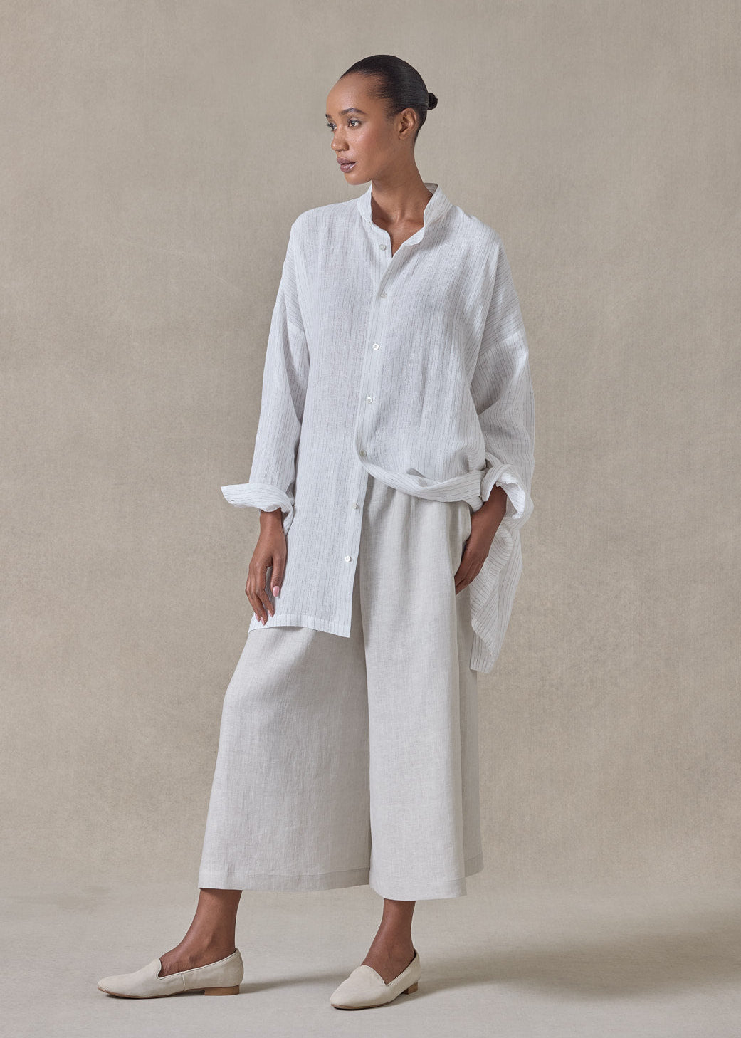 extrafine gold stripe linen wide a-line collarless shirt - long plus (white)