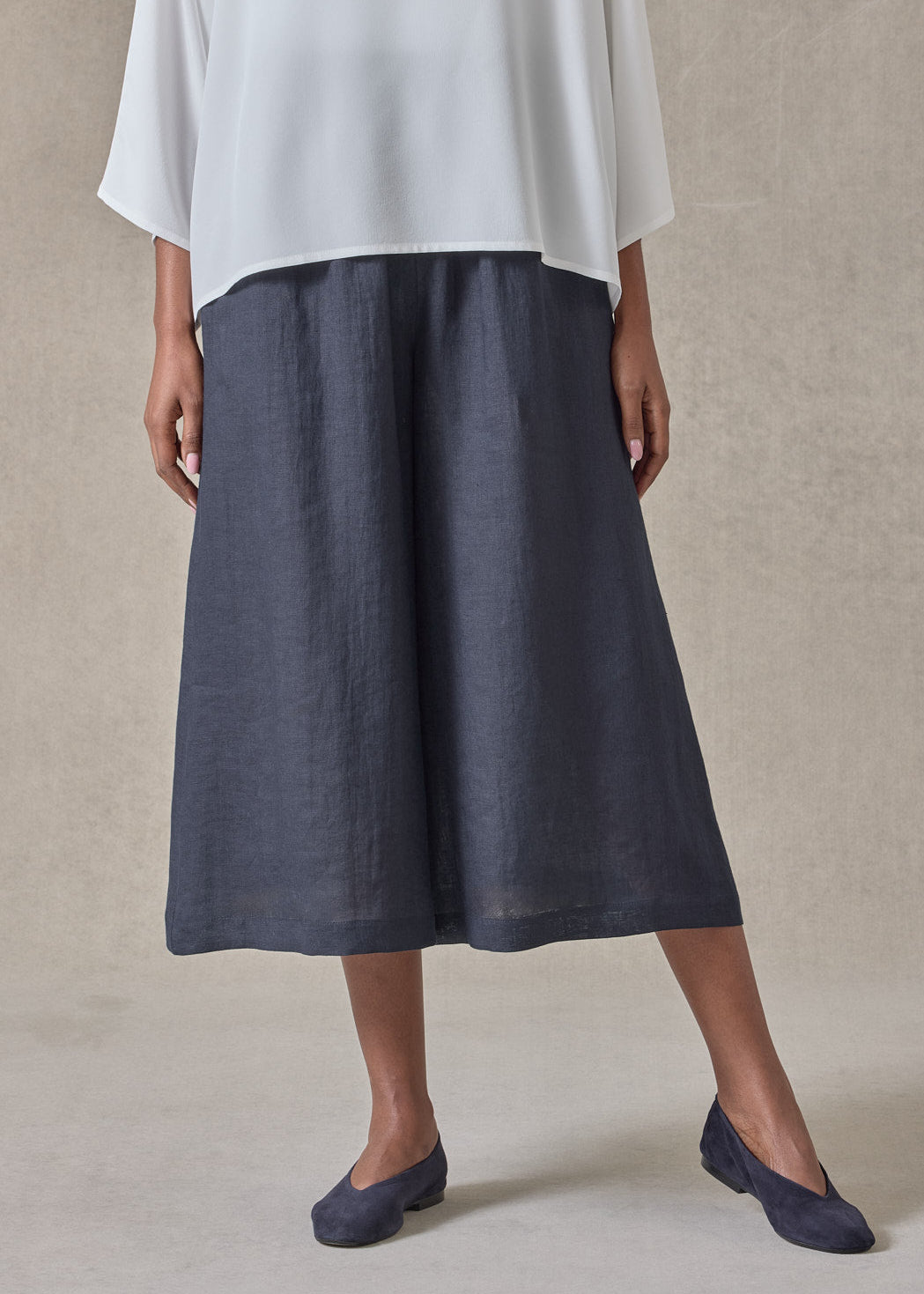 handkerchief linen flared culotte (navydark)