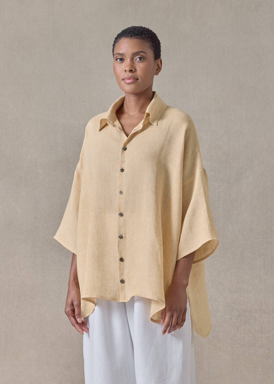 handkerchief delave linen sloped shoulder wide a-line short sleeve shirt with collar - mid plus (haylight)