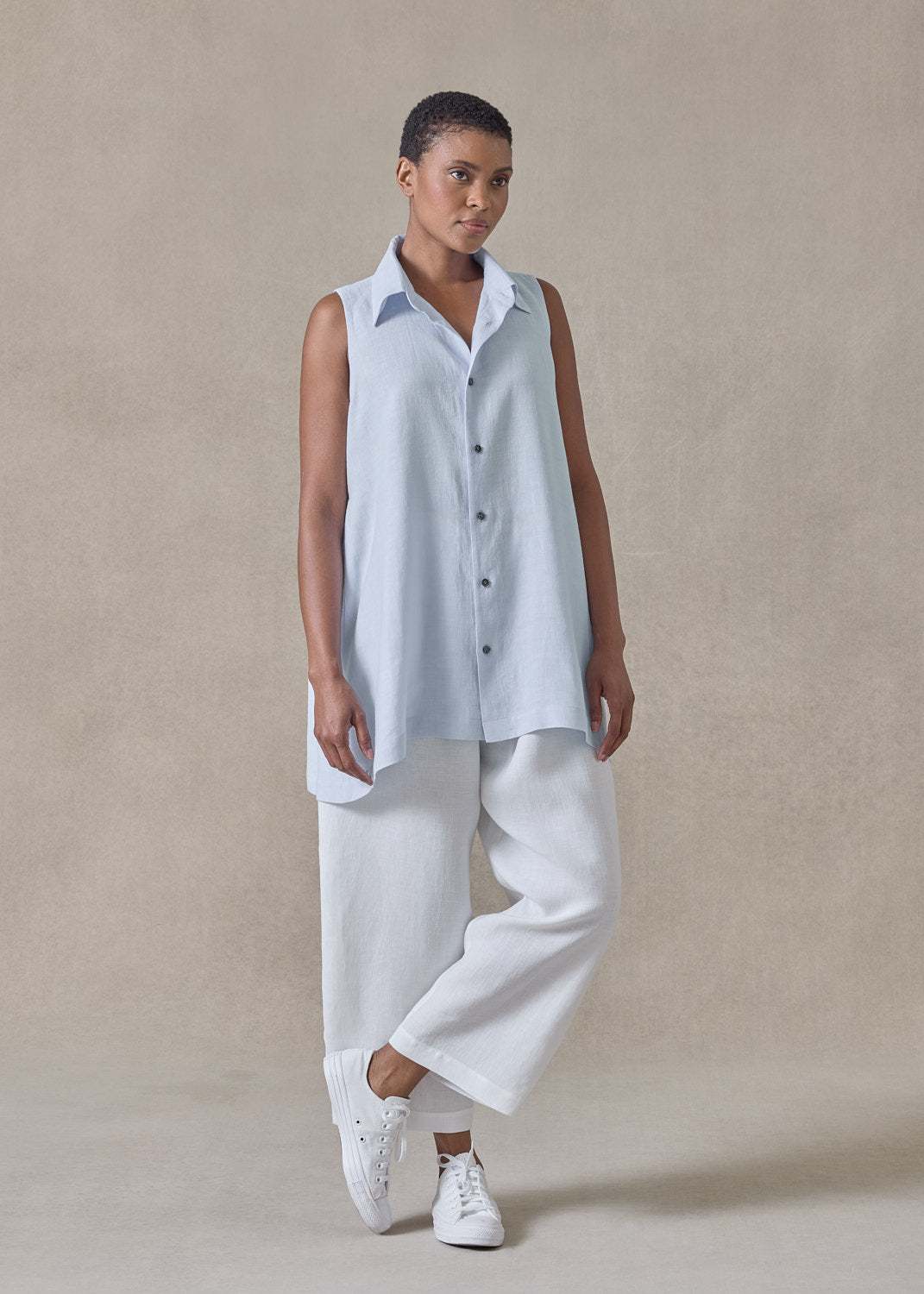lightweight linen side pleated sleeveless shirt with collar - long (bridgertonblue)