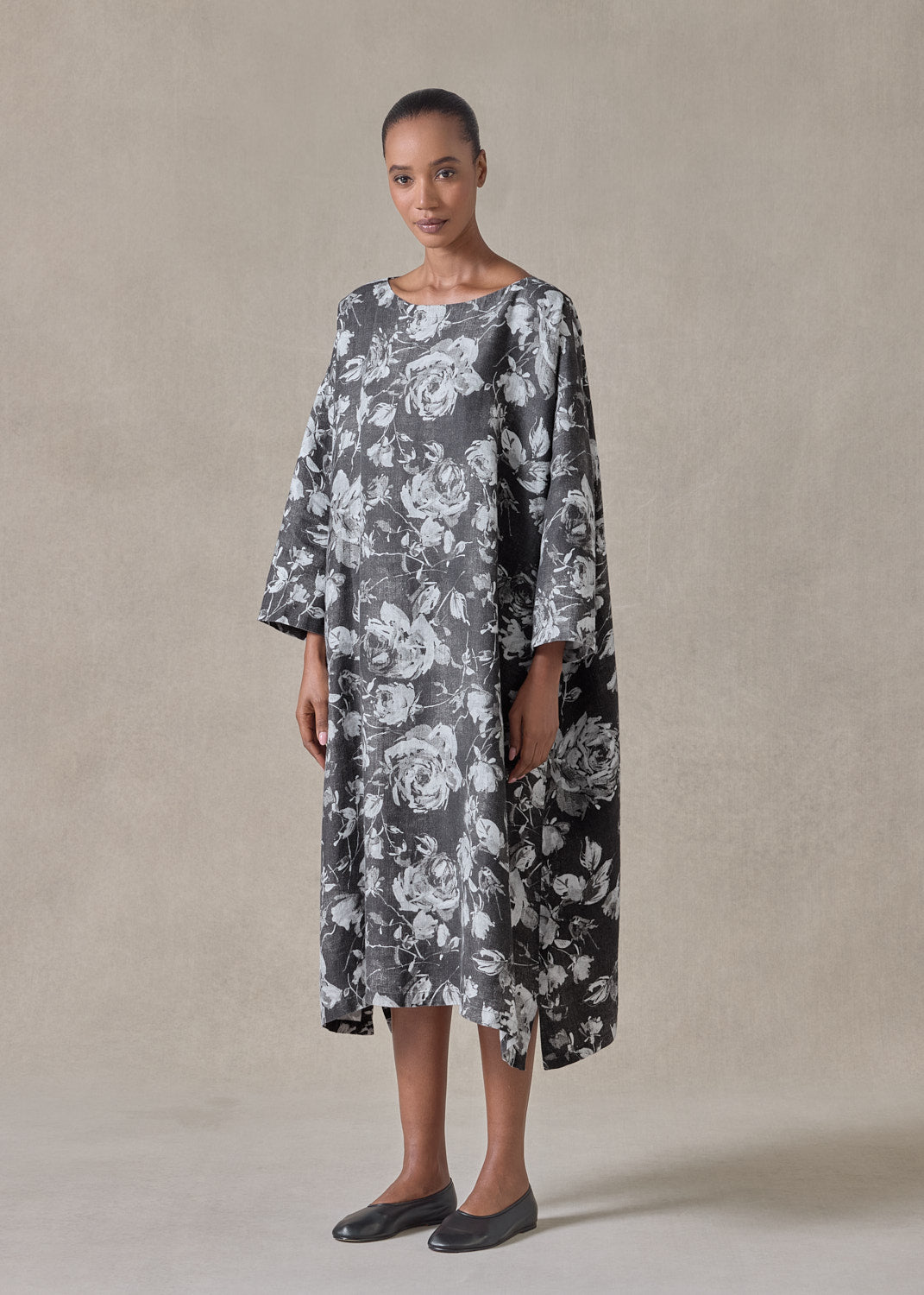 stonewashed linen wide a-line scoop neck dress (monochrome)