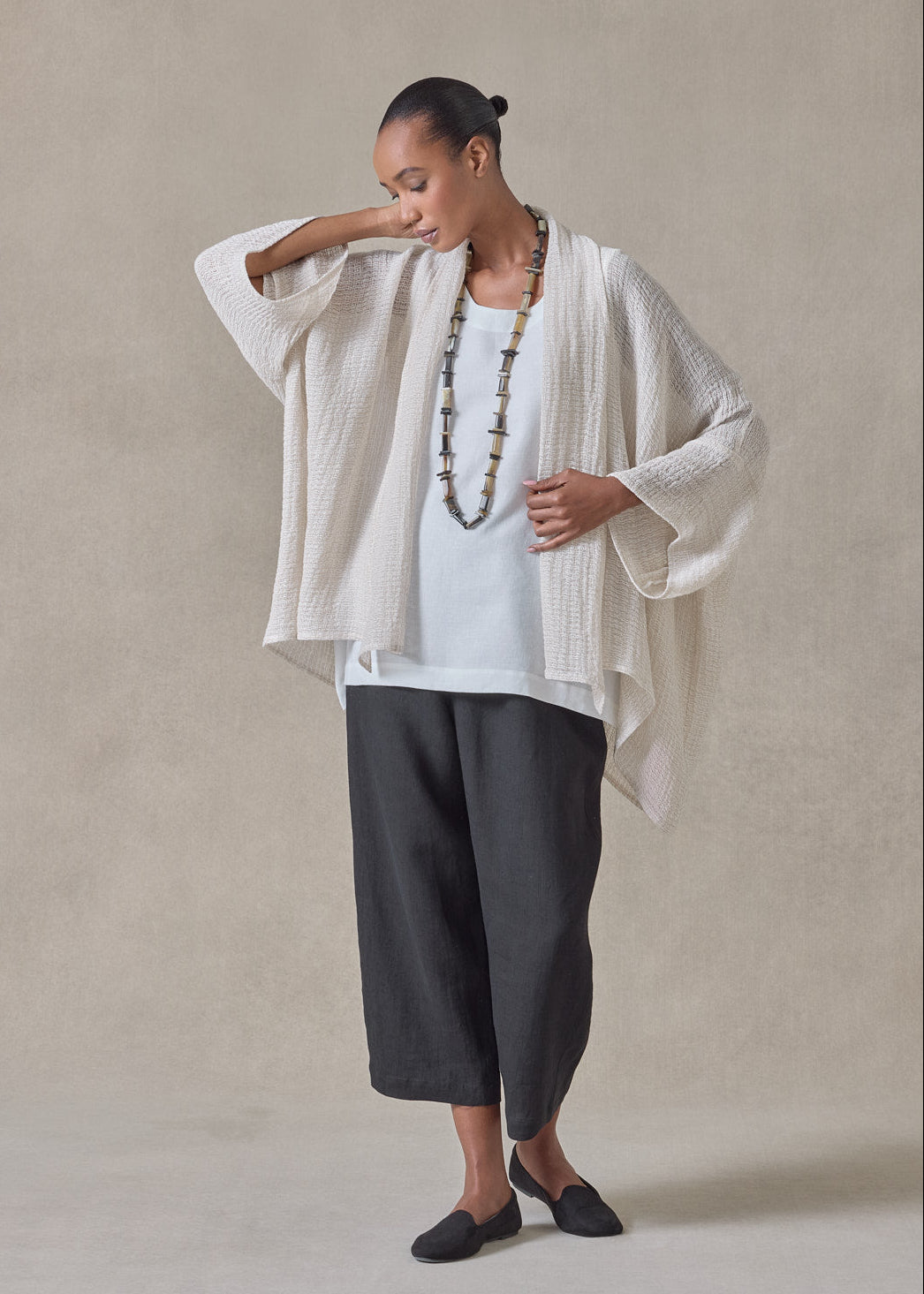 linen mix wide short sleeve scrunch shawl collar jacket - mid plus (na
