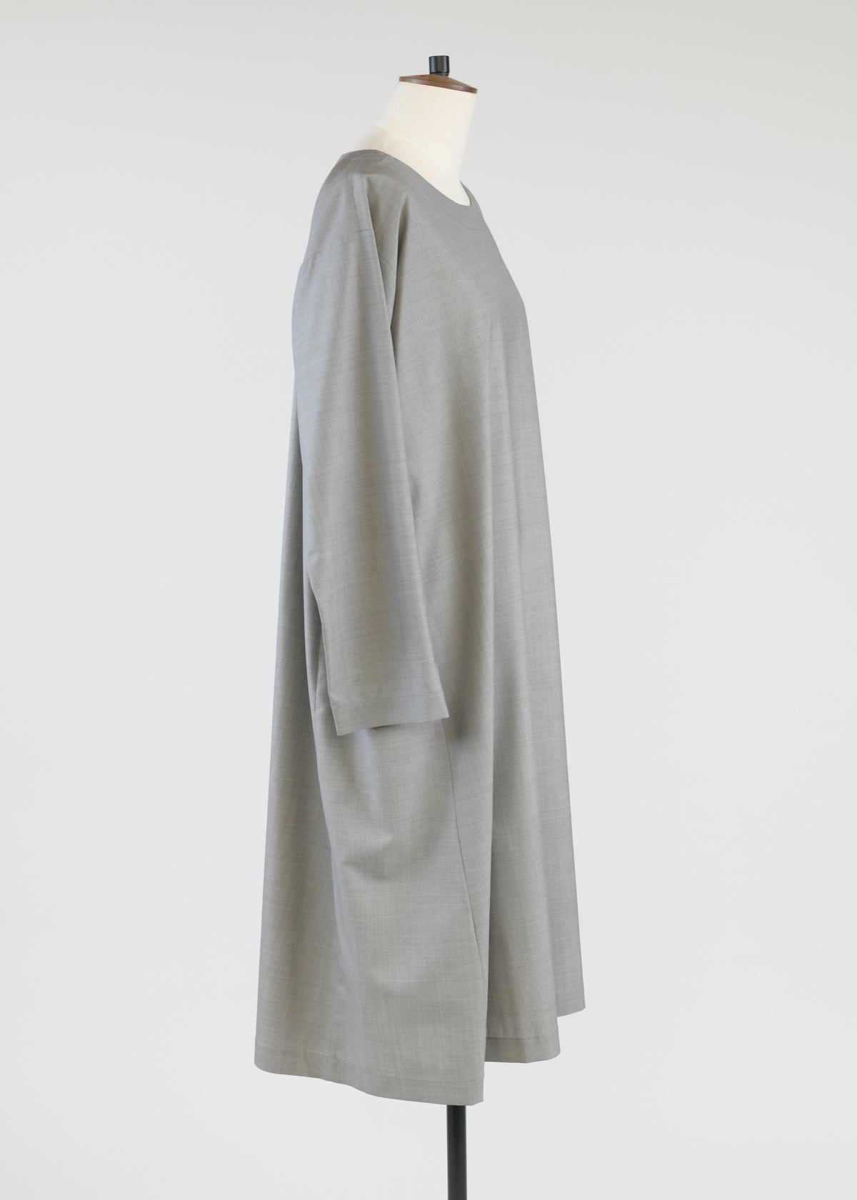 side pleated round neck dress- 3/4 length