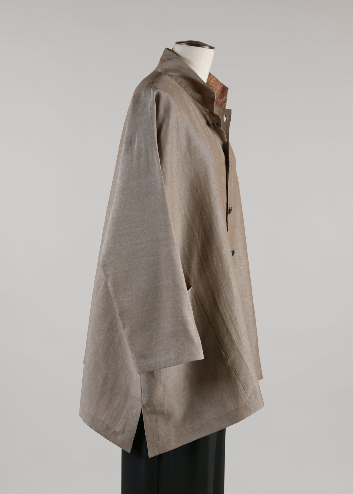 wool mix 'Binish' jacket with collar and cuff detail (cafe)