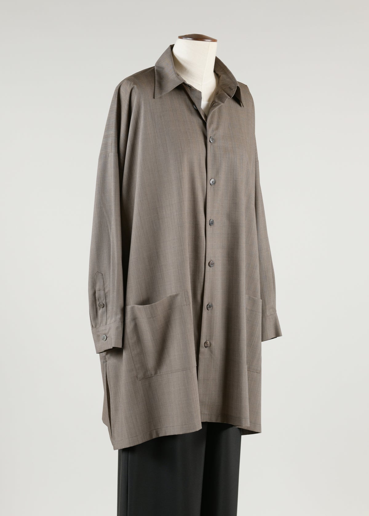 wide a-line shirt jacket with  collar - v-long with slits