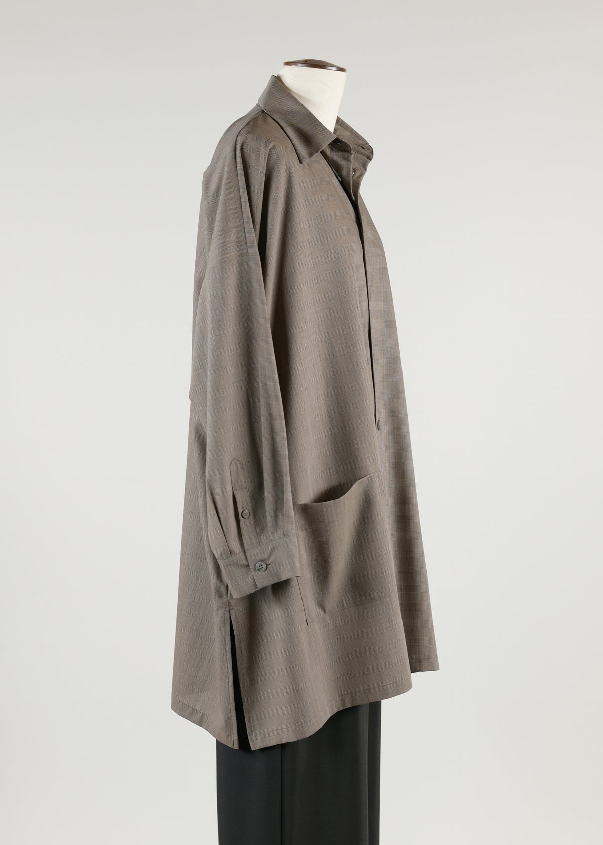 wide a-line shirt jacket with  collar - v-long with slits