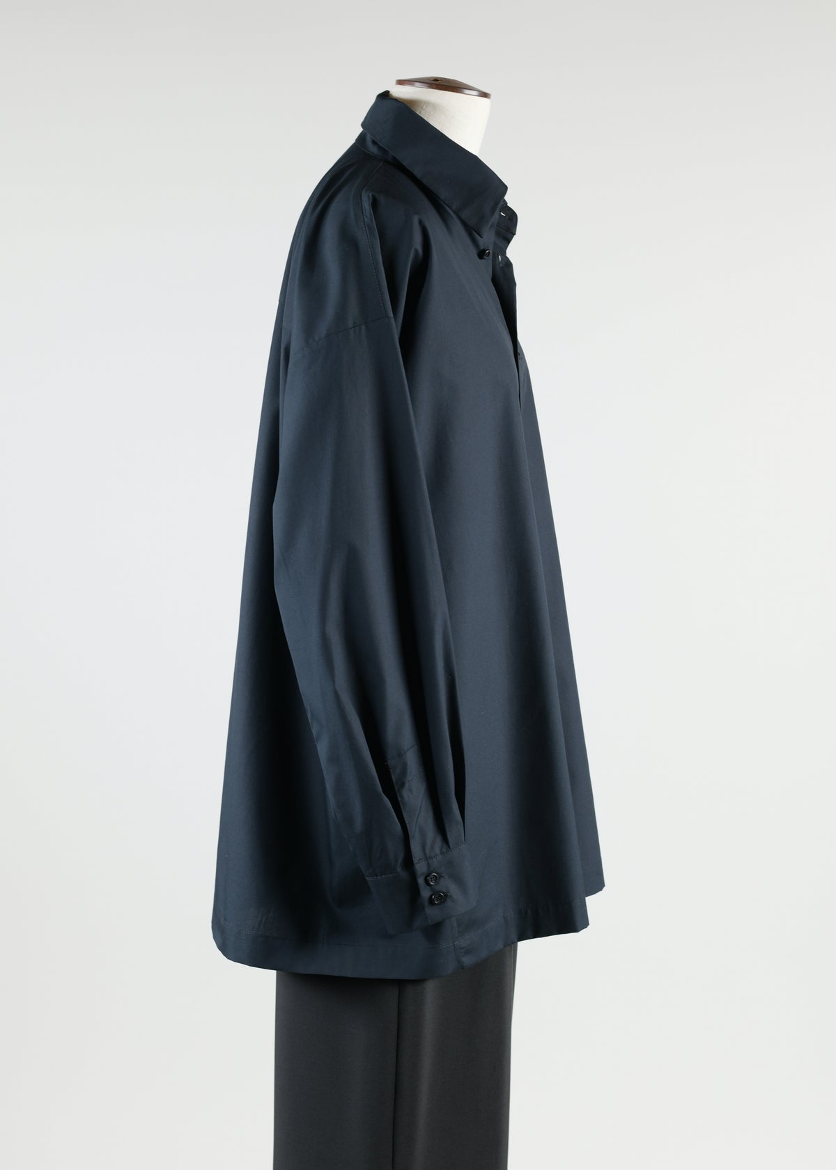 slim a-line angle-to-front side seam shirt with collar - long