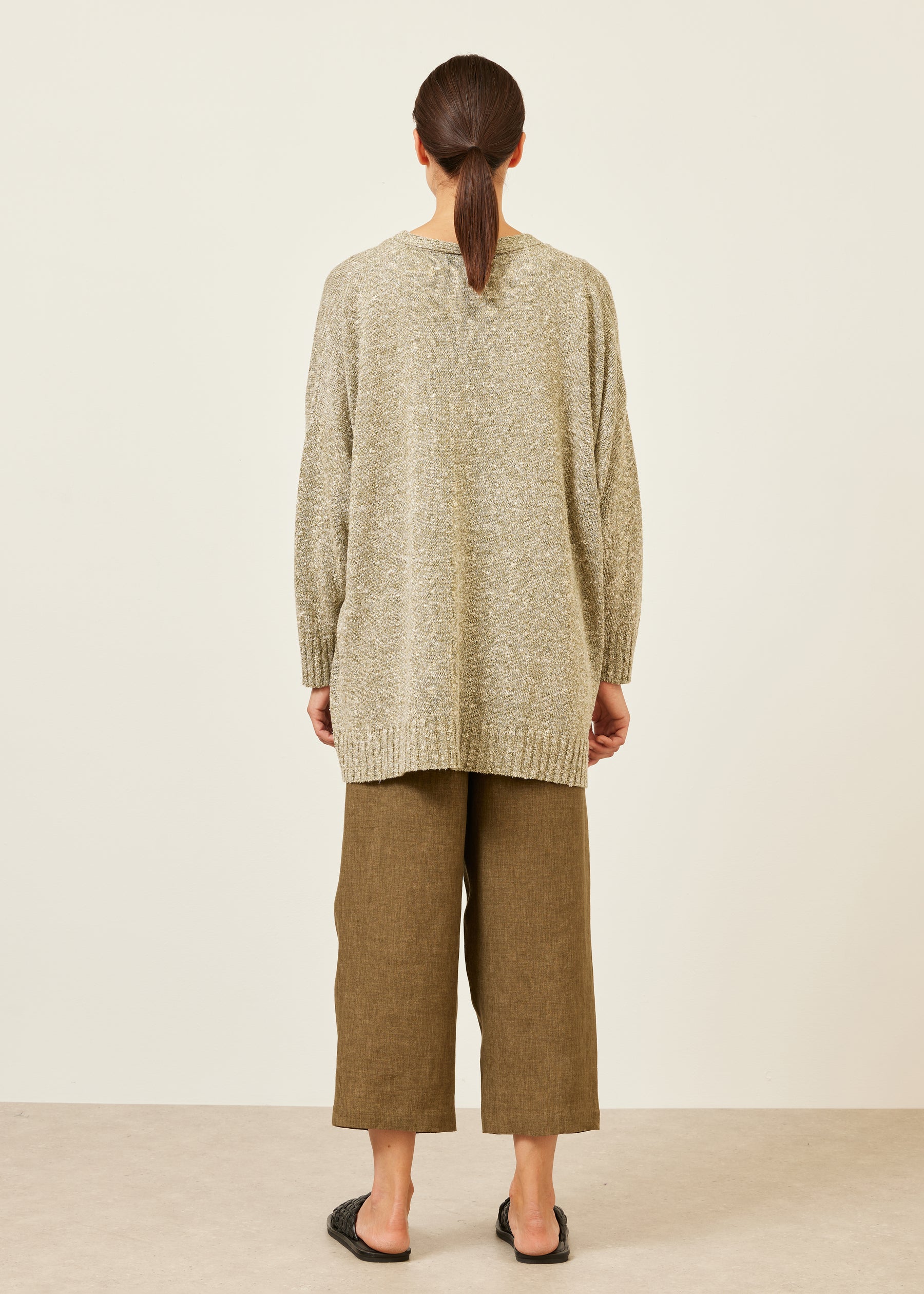 V-neck cardigan - mid plus