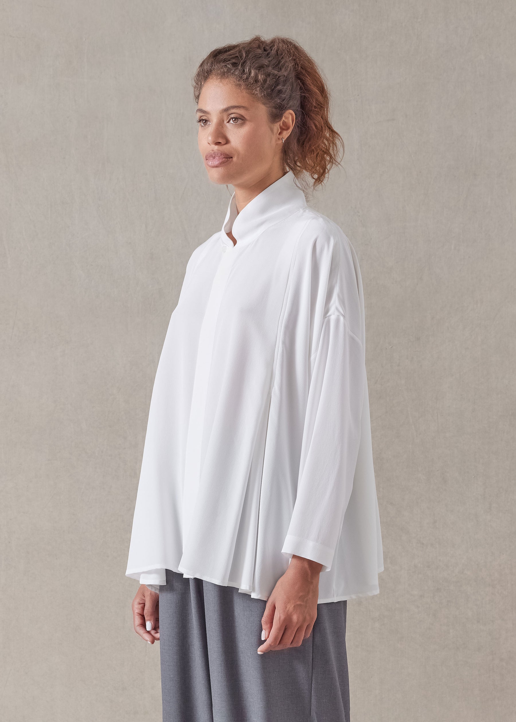 silk pleated shoulder swing shirt with chinese collar - mid plus