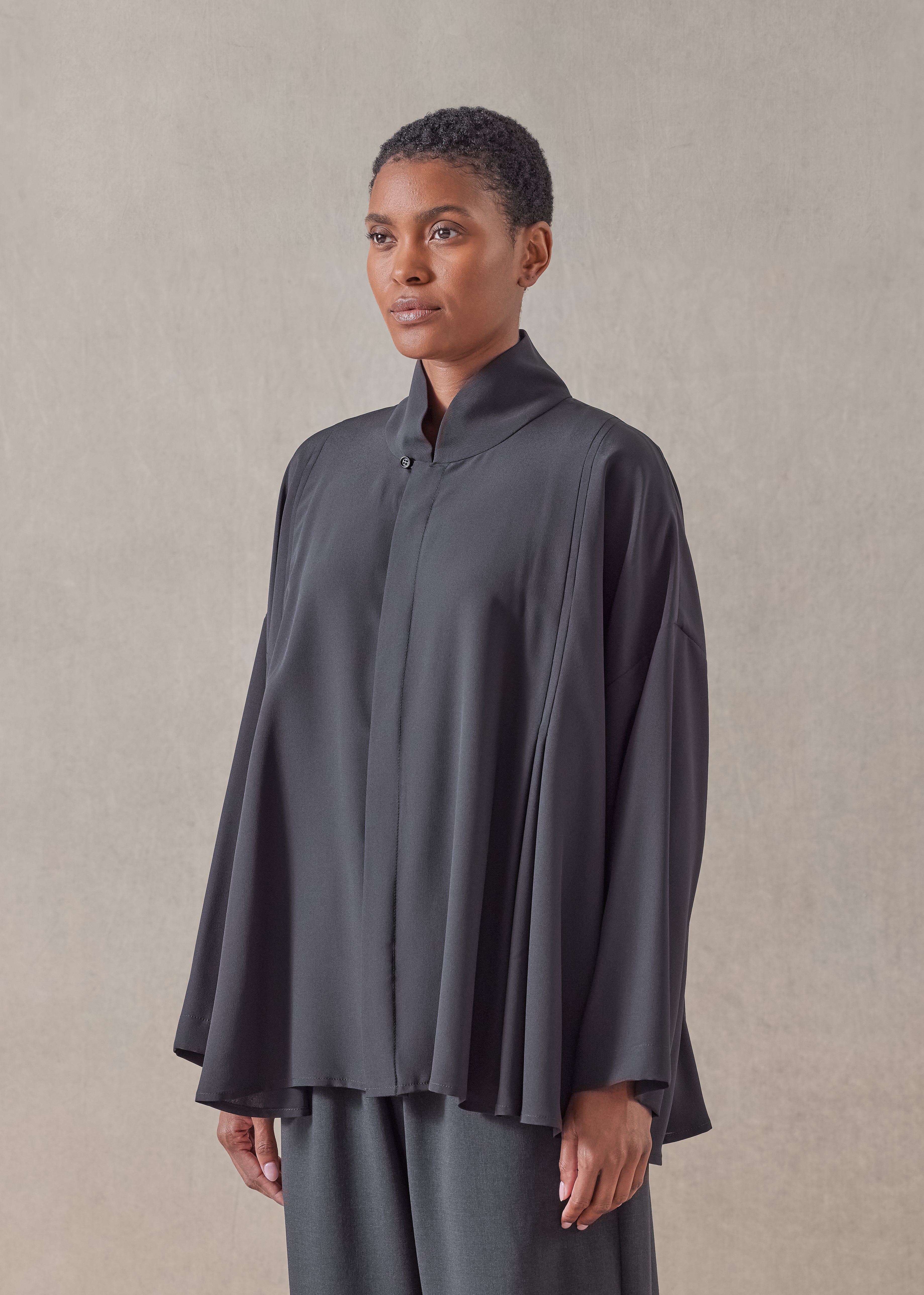 Shinzone “ROUND COLLAR SHIRTS” T25_E356_BLACK_012.jpg?v=