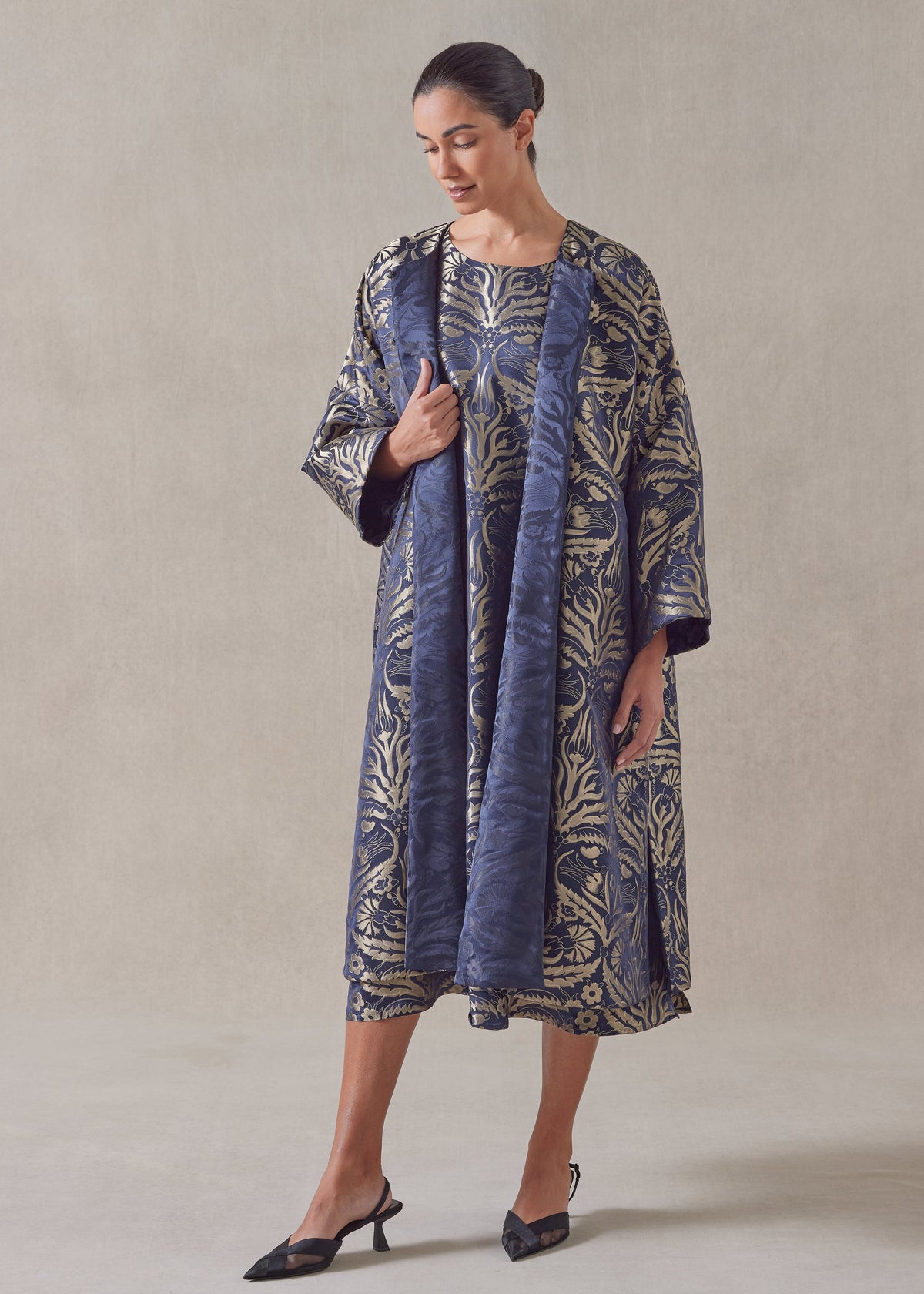 metallicised mix reversible round neck chinese jacket - 3/4 length (navy)