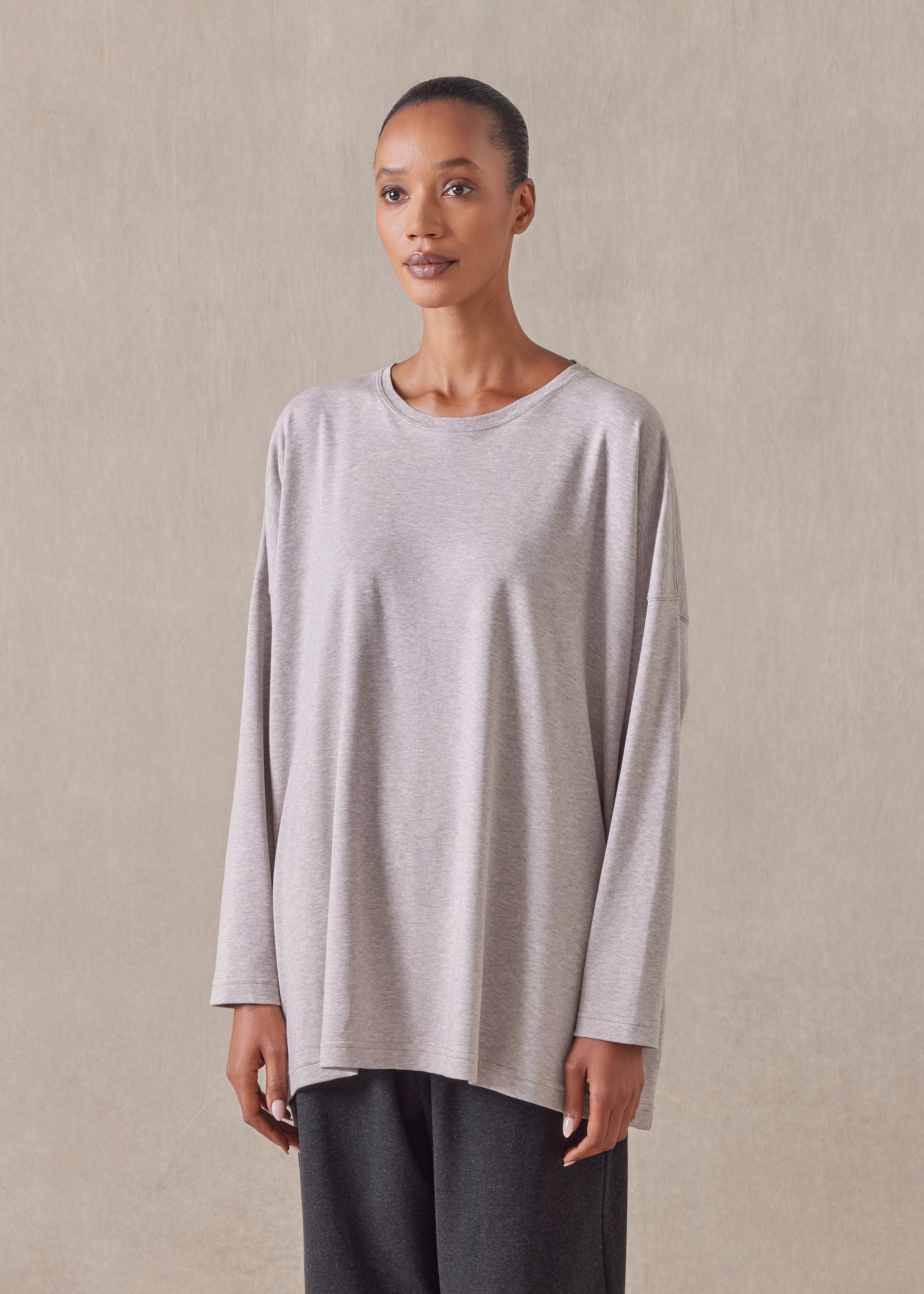 cotton jersey long sleeve round neck t-shirt - mid plus