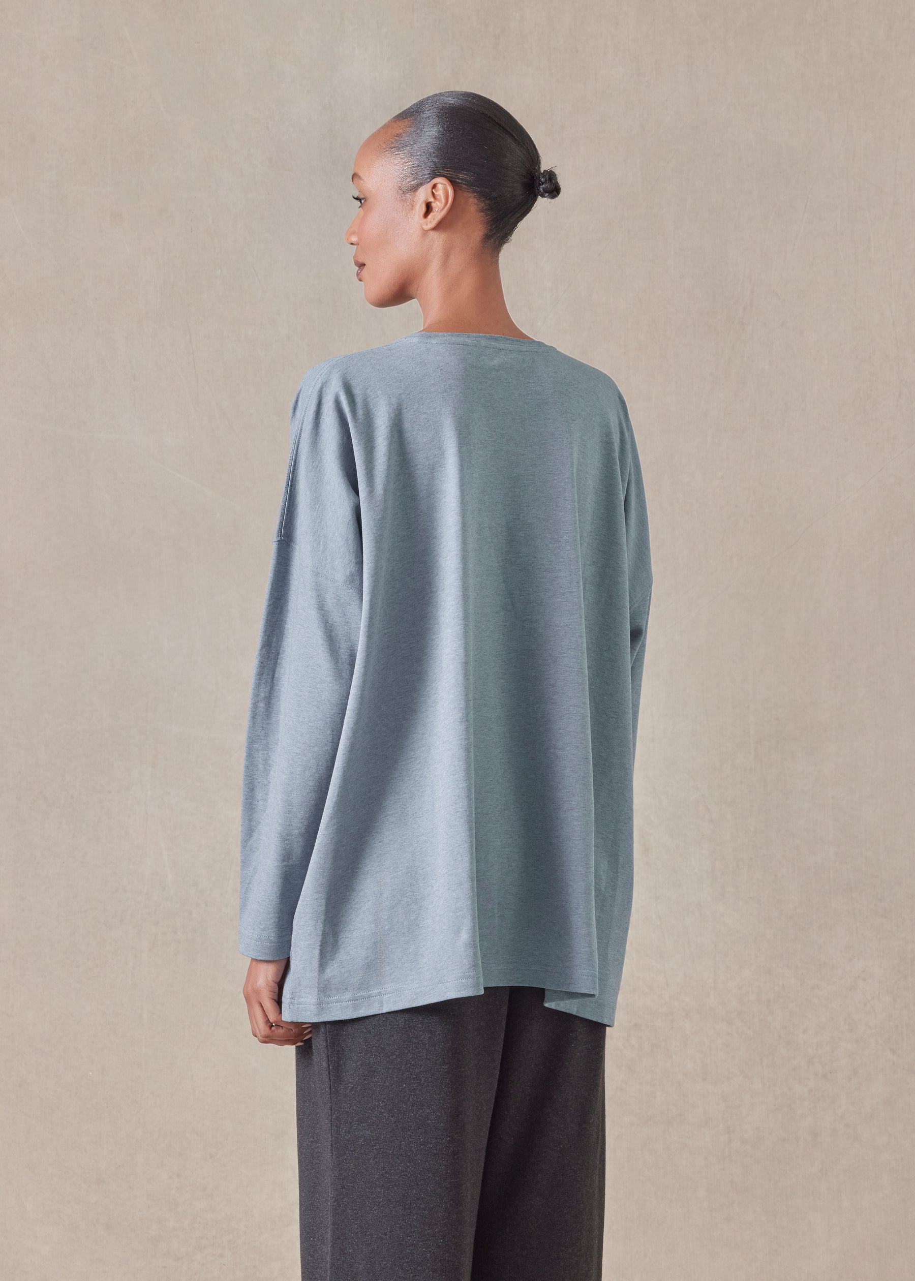 cotton jersey long sleeve round neck t-shirt - mid plus