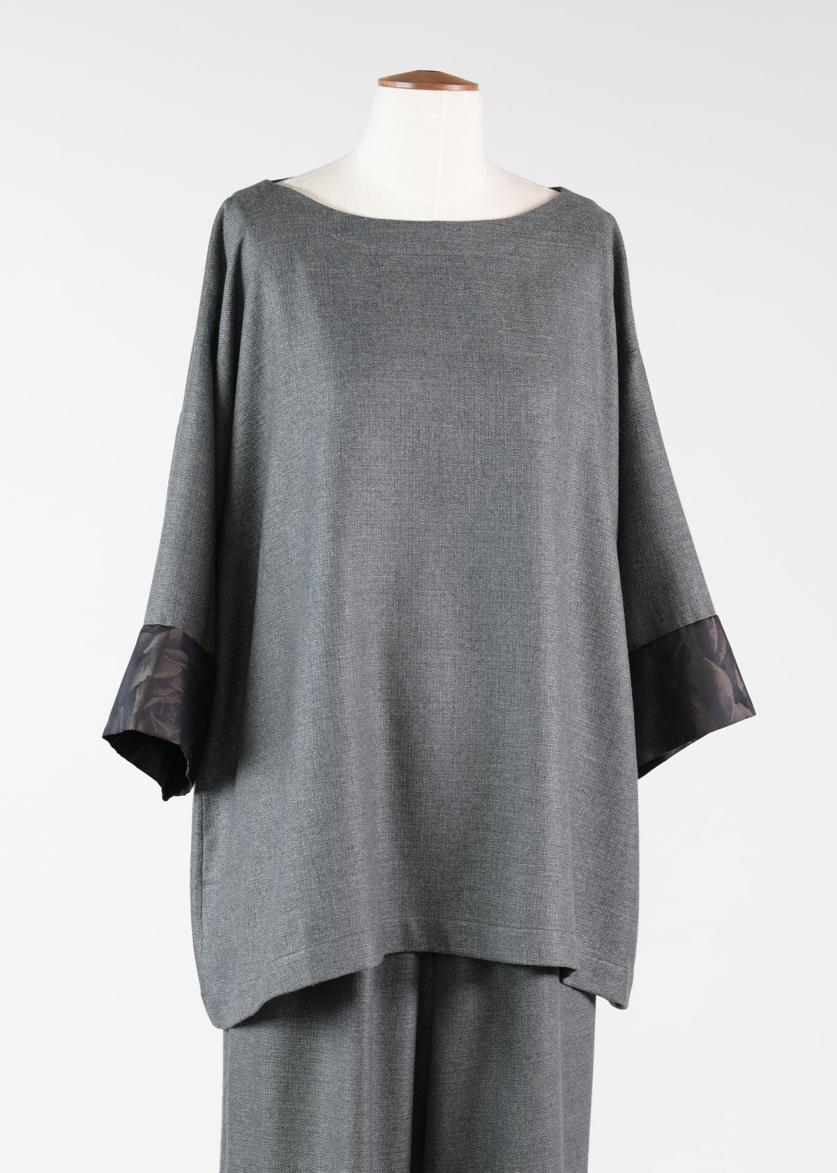 cashmere a-line scp nk 3/4 slv tunic w/cont slv edge - long