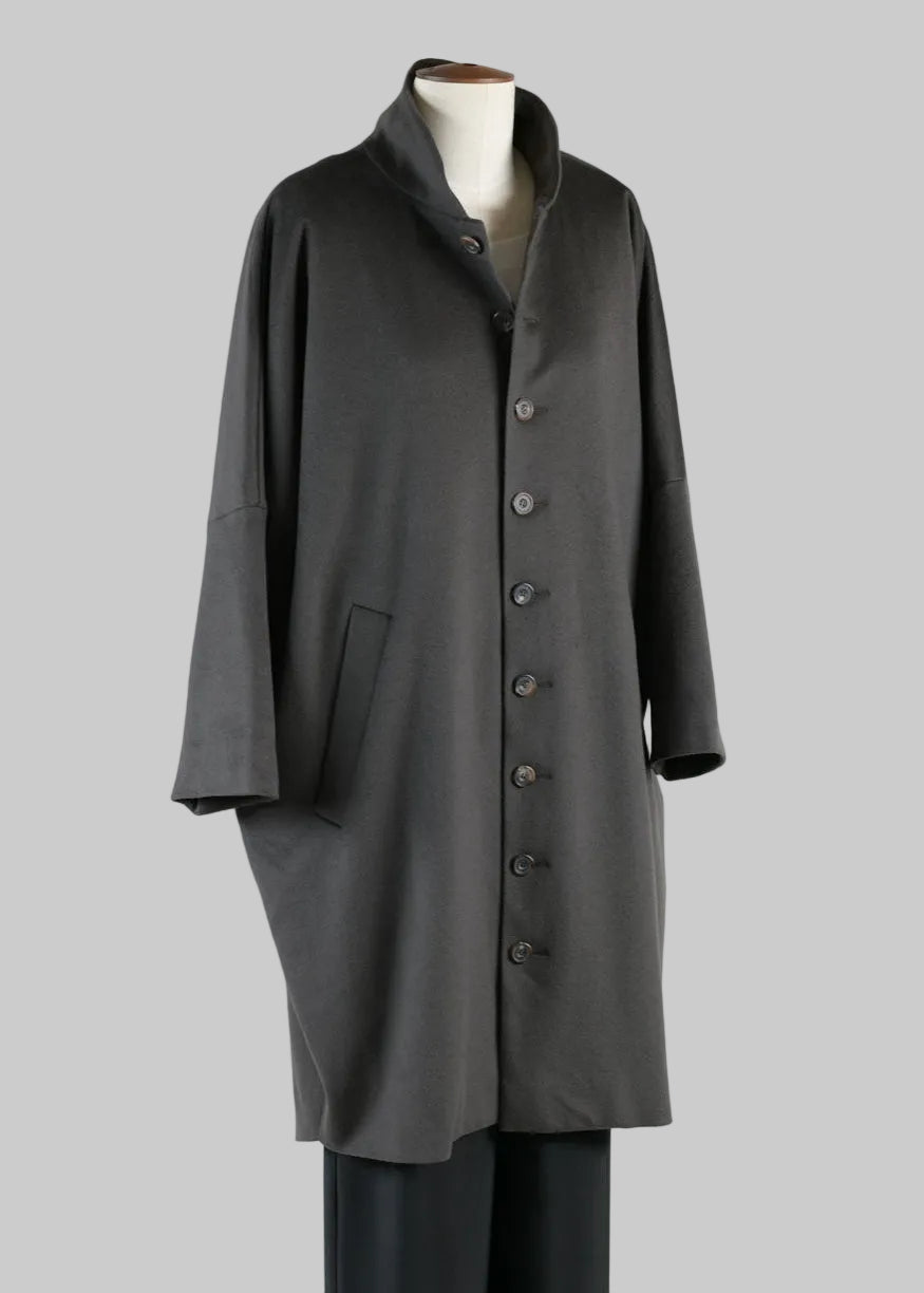 sloped shoulder chinese collar coat very long