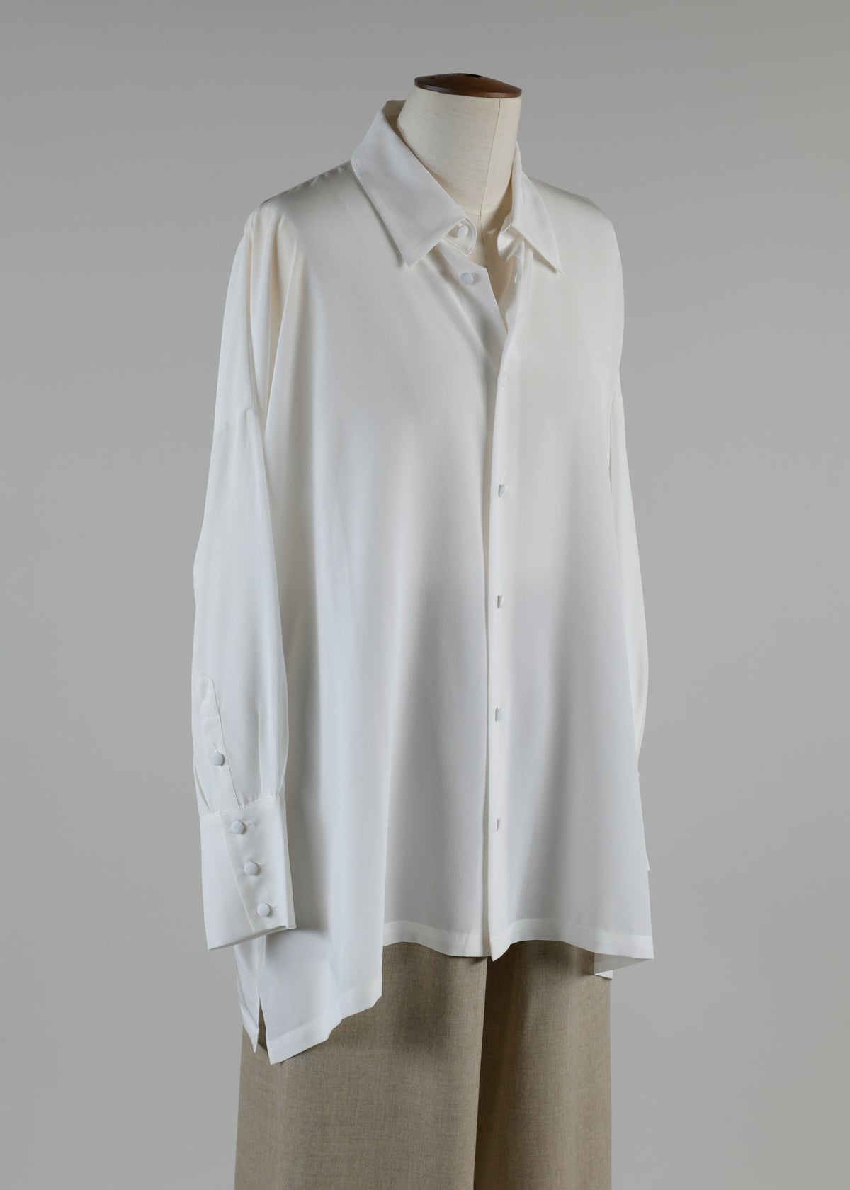 wide a-line back plt shirt w/col and ext cuff - lg