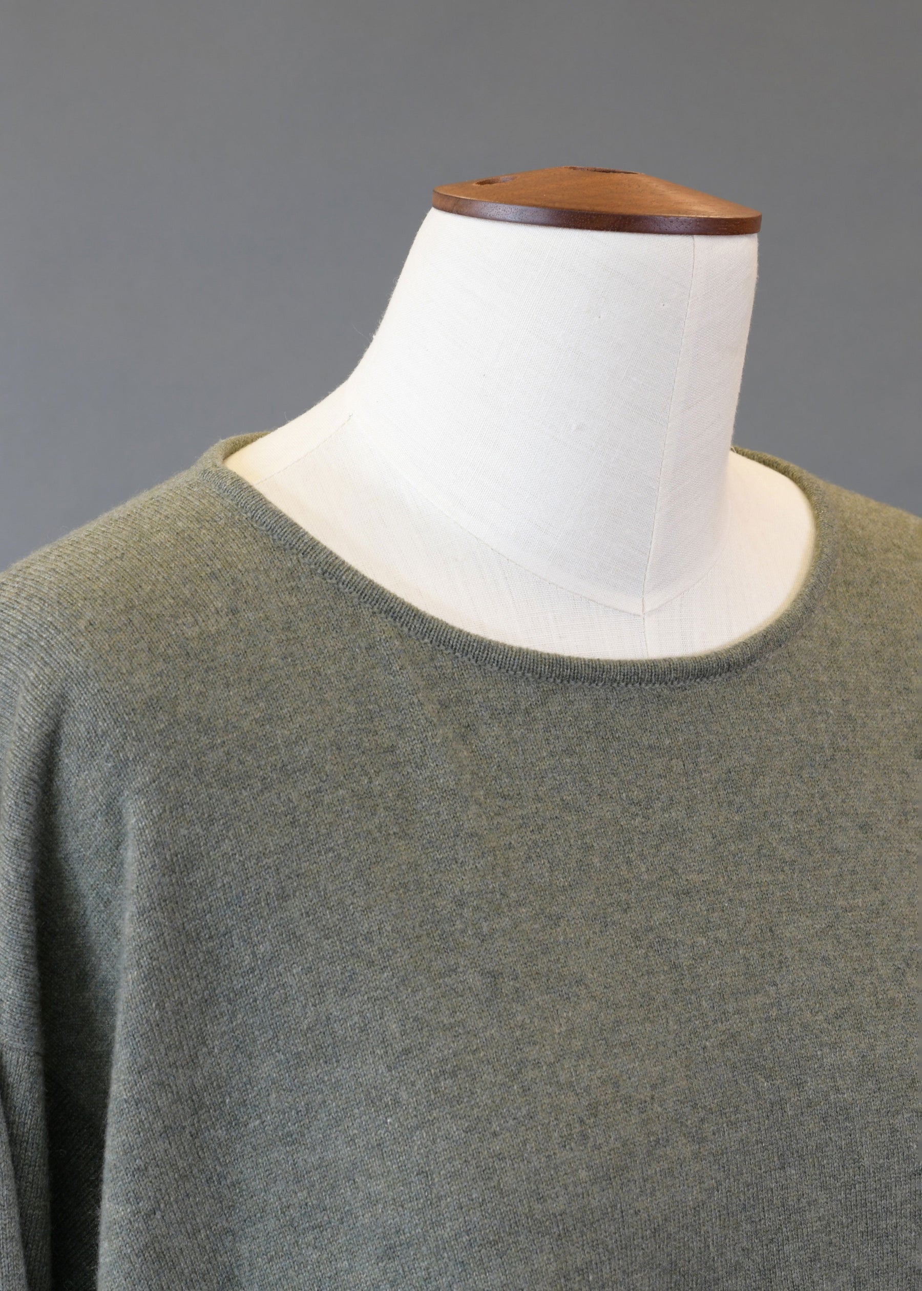 cashmere side panelled a-line bateau neck sweater - long