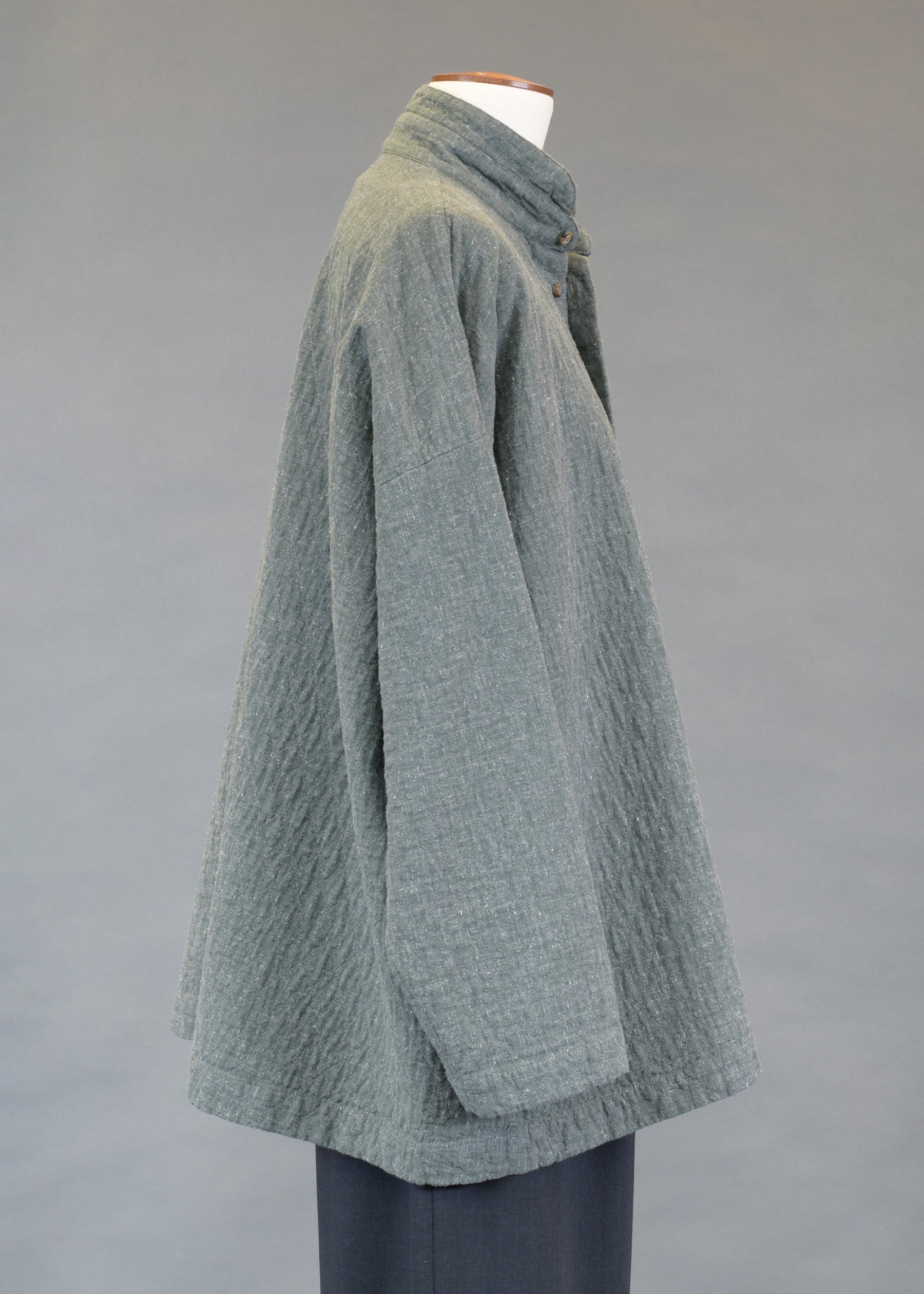 cotton angled-to-front side seam shirt with double stand collar -long