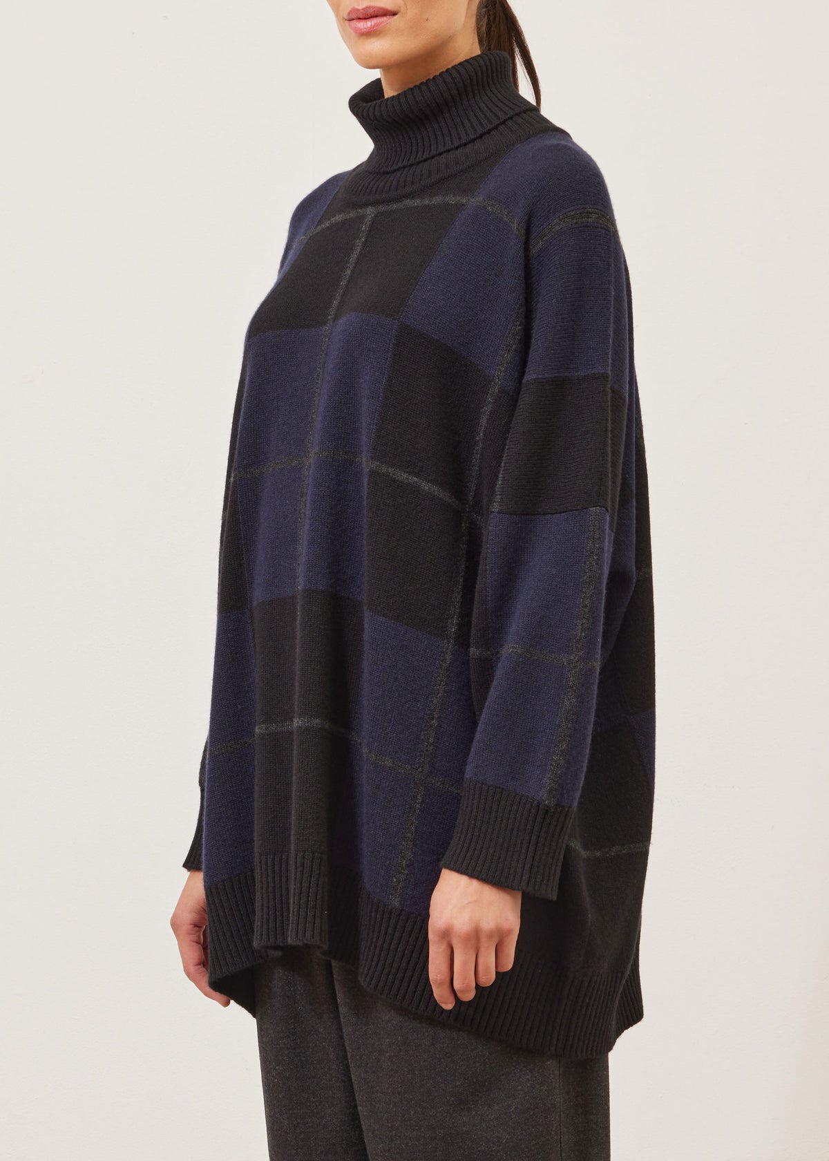 cashmere roll neck sweater - long