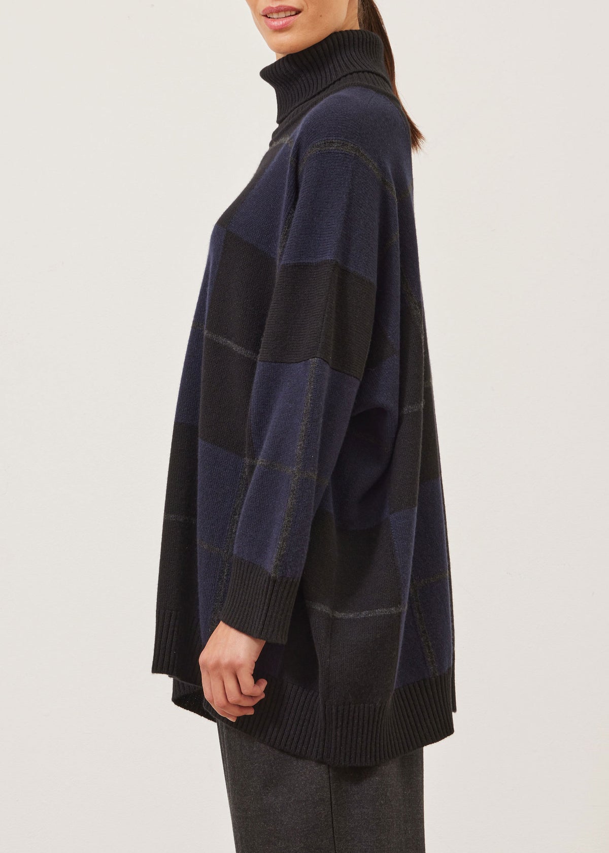 cashmere roll neck sweater - long