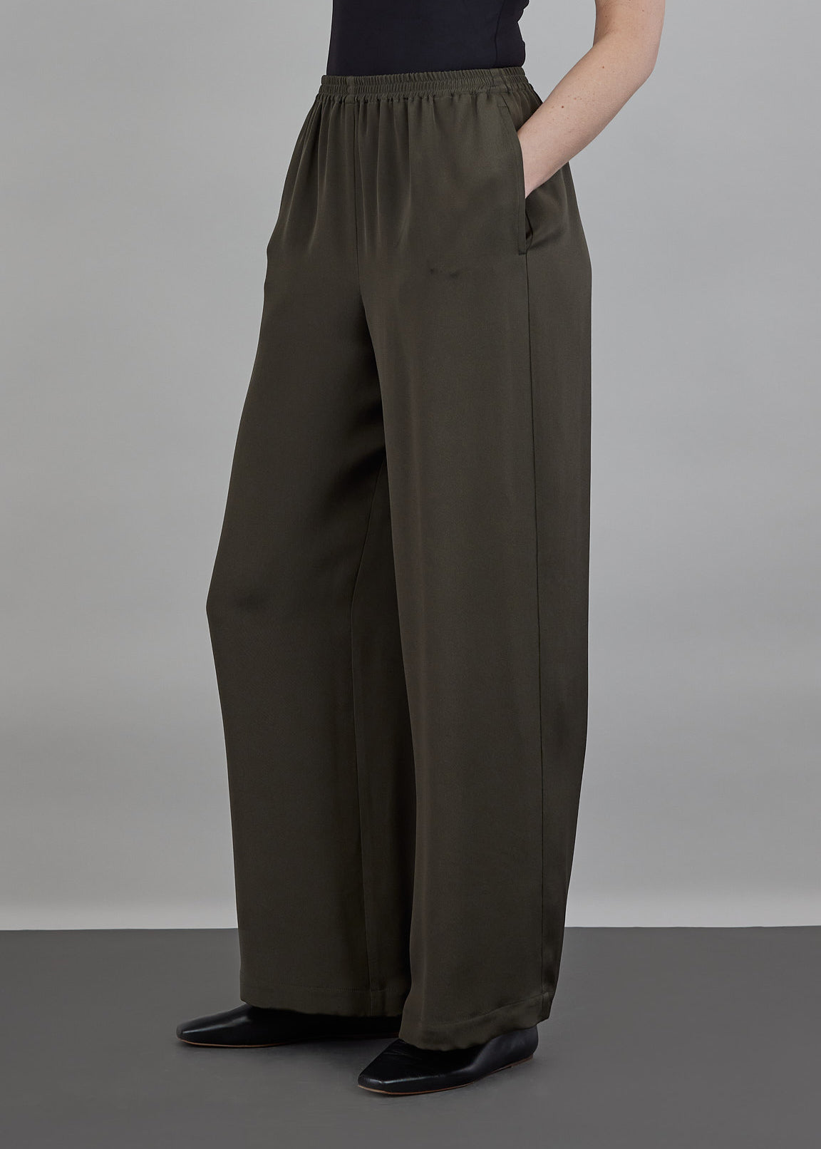 silk flared trouser