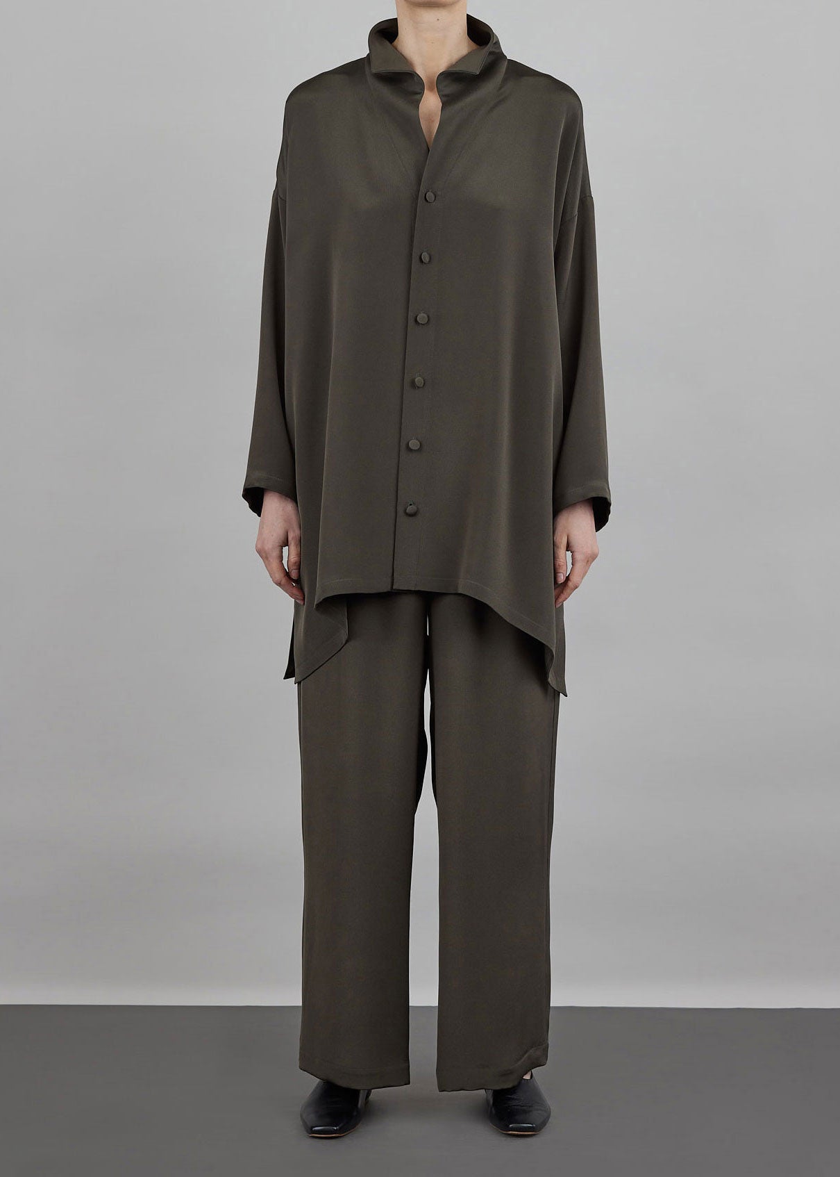 silk wide a-line shirt with open 'standup collar' - long plus
