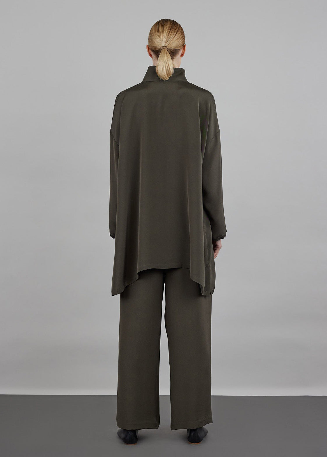 silk wide a-line shirt with open 'standup collar' - long plus