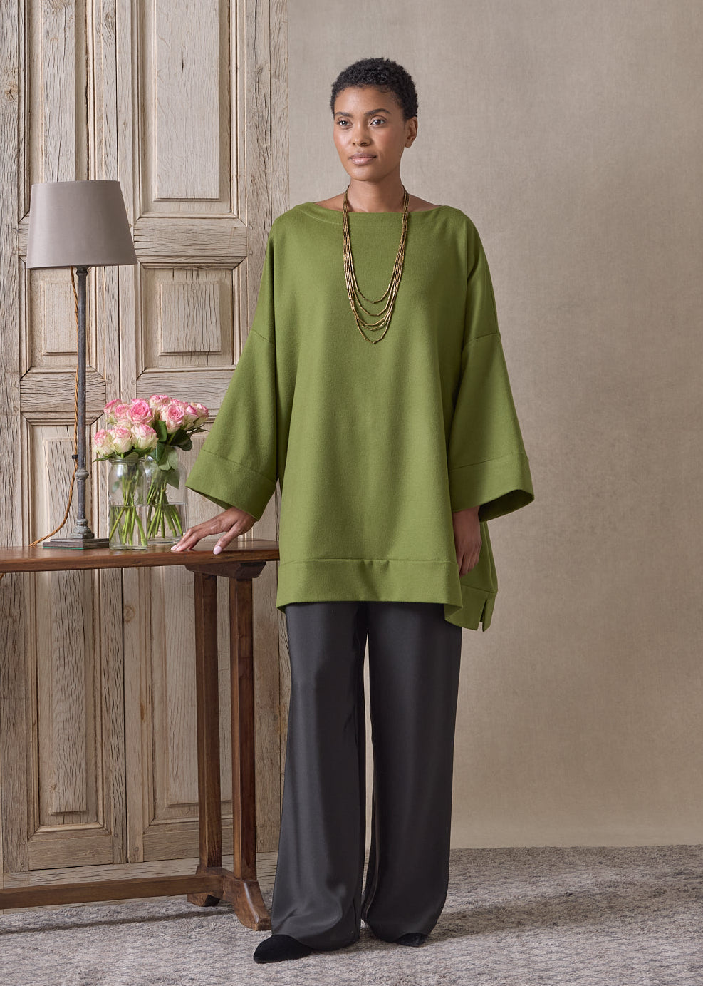 cashmere sloped shoulder scoop neck poncho with hembands - long (fernlight)