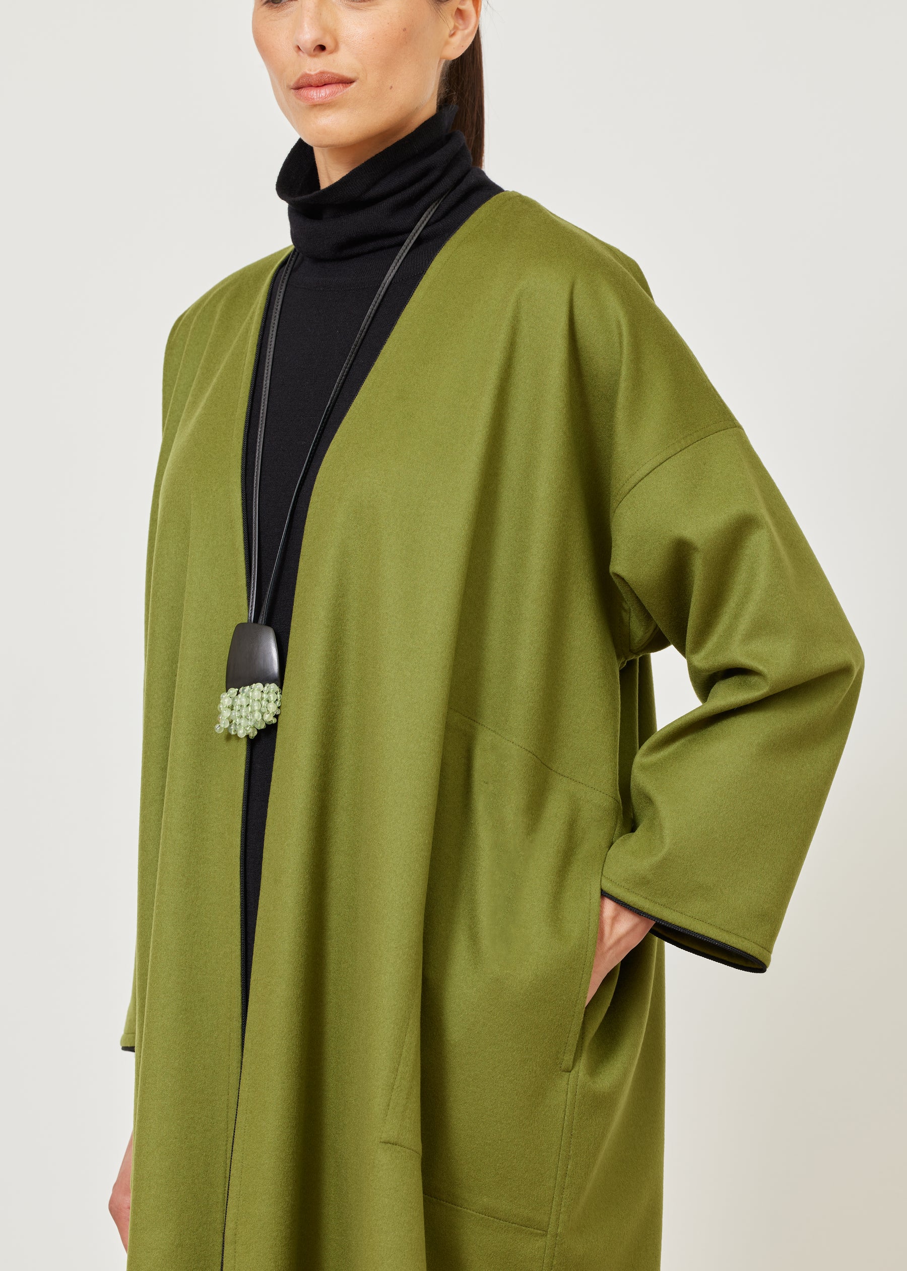 wide A-line v-neck coat (with piped edge)