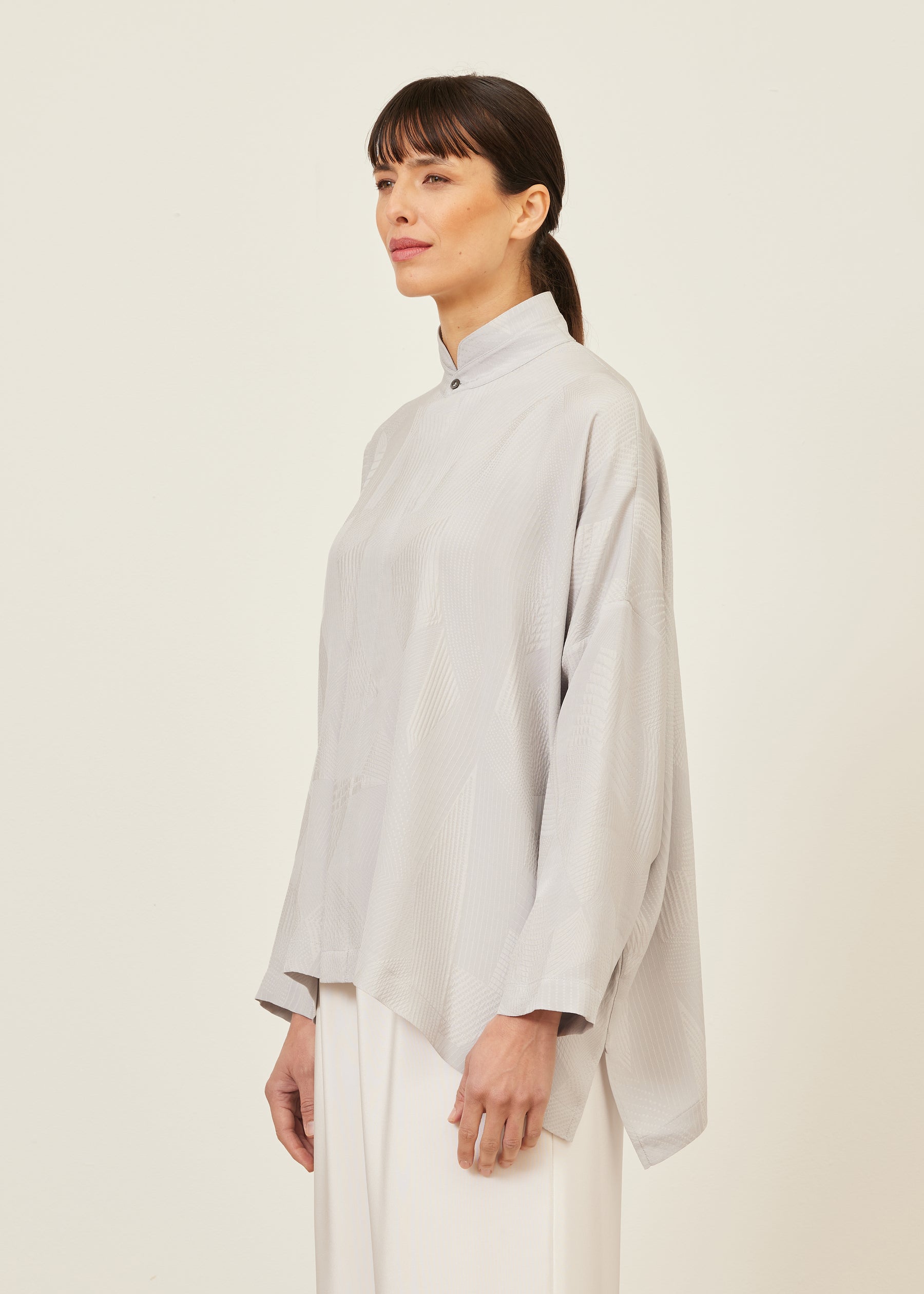 wide longer back double stand collar shirt - mid plus