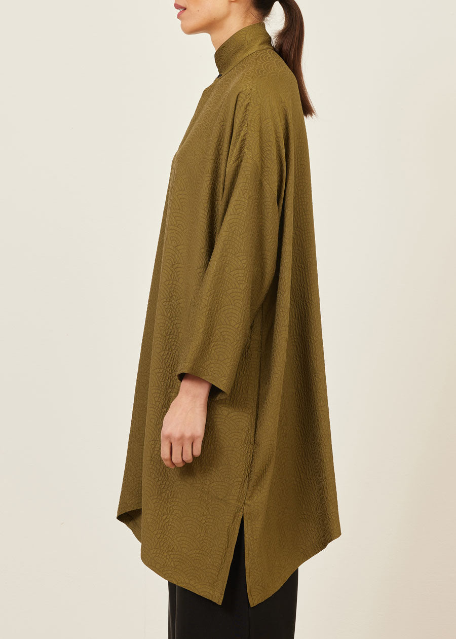 silk wide a-line double stand collar shirt - very long with slits