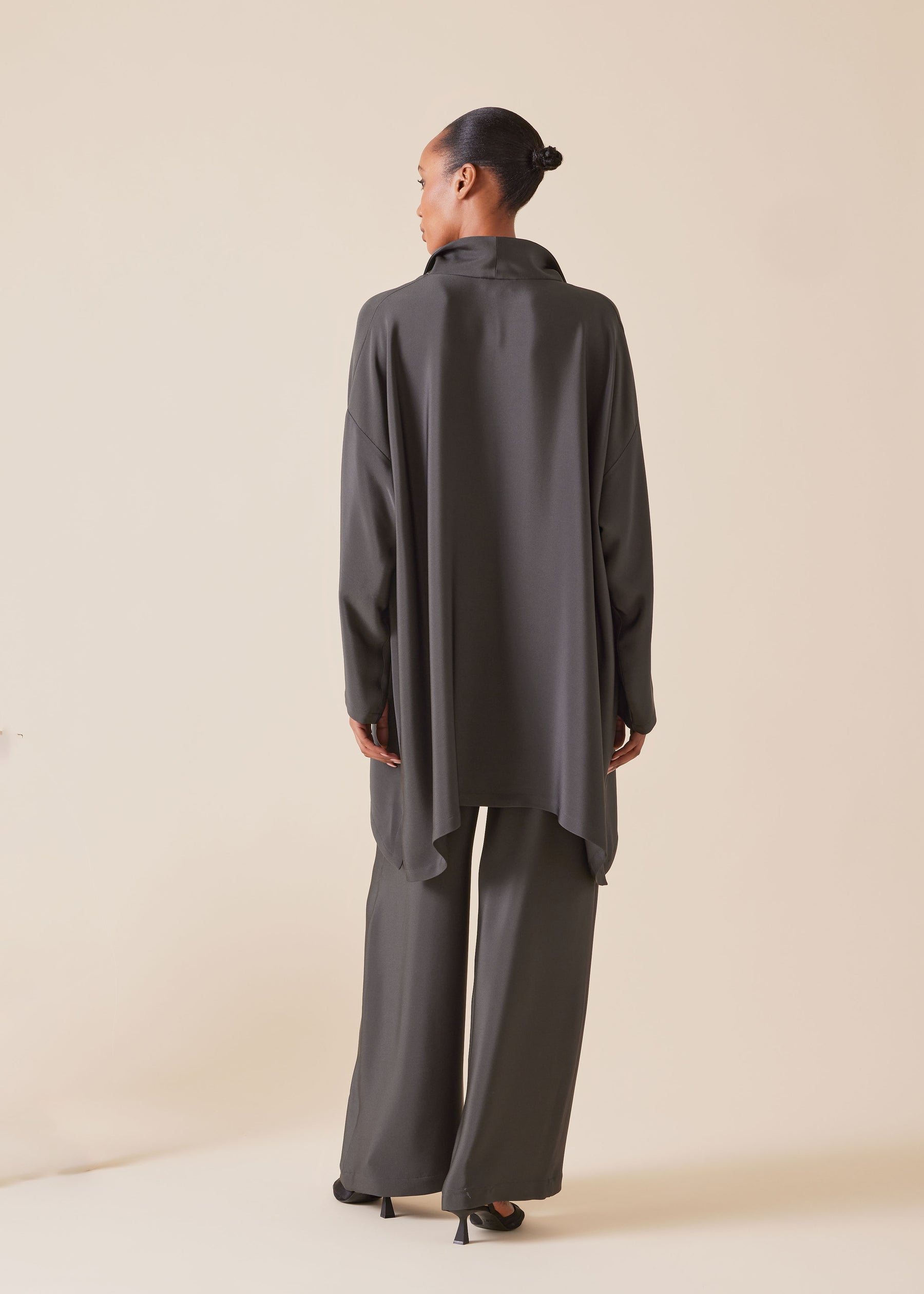 silk wide a-line shirt with open standup collar - long plus
