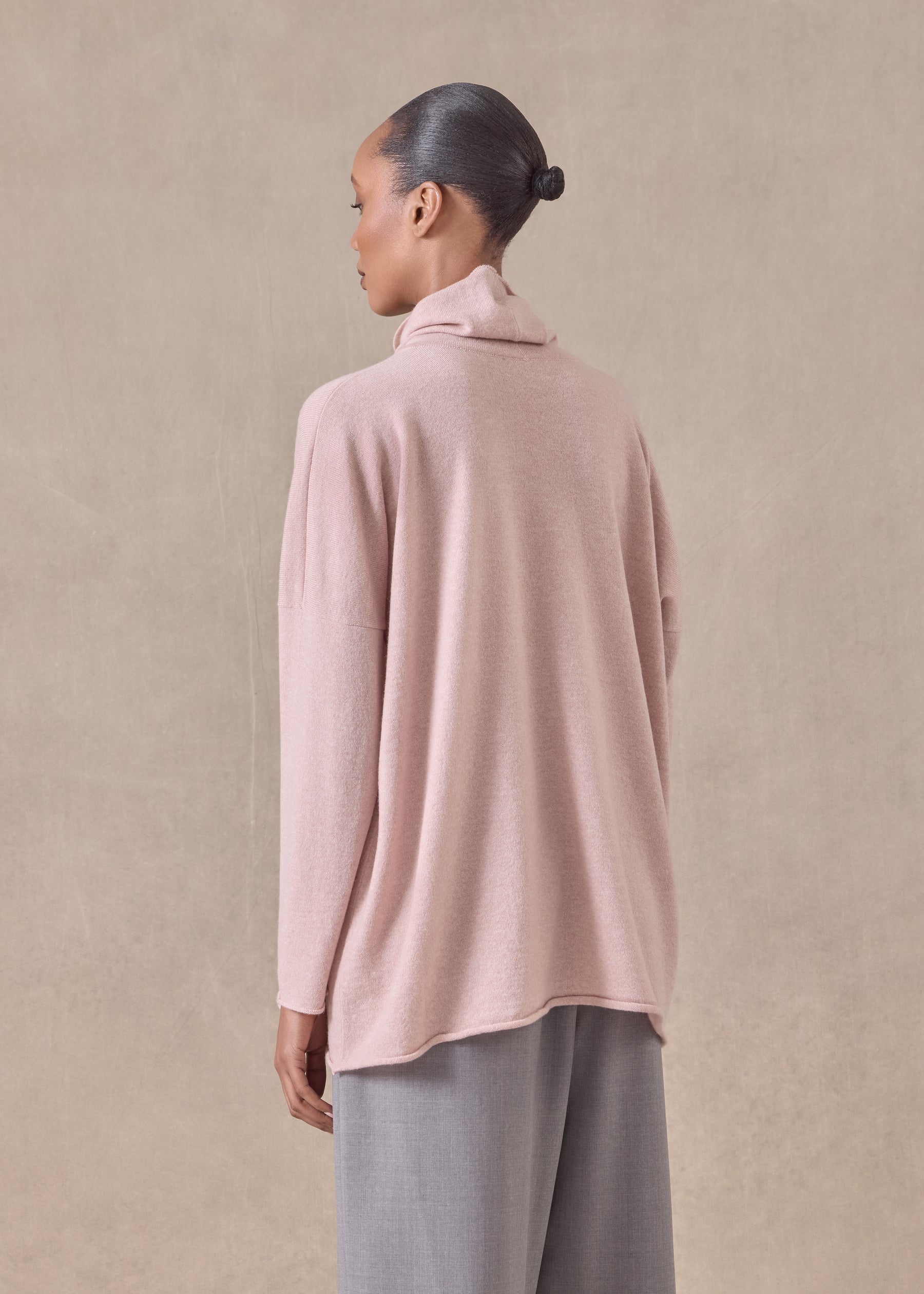 cashmere slim sleeve raw edge scrunch neck sweater - mid plus