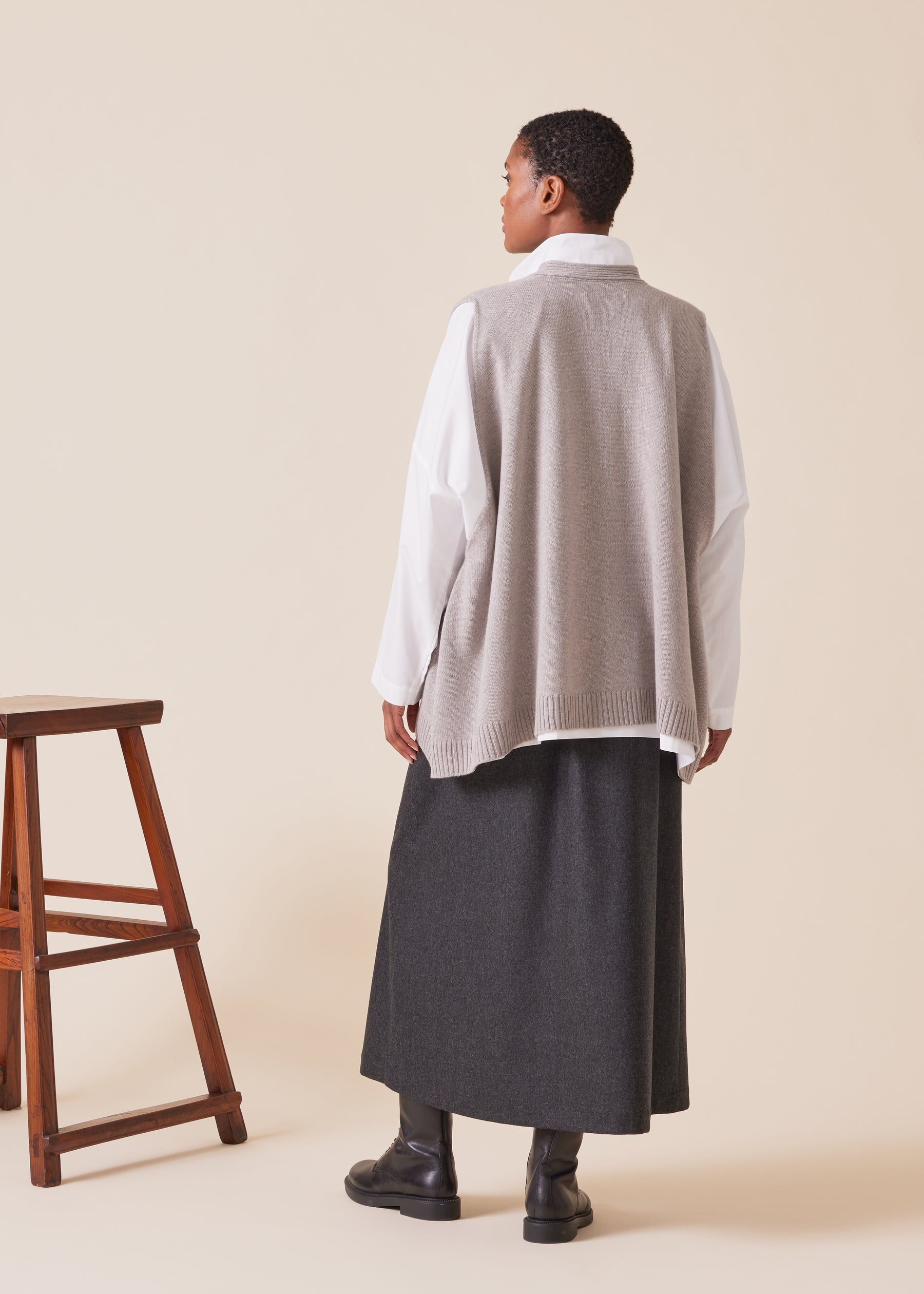 cashmere a-line sleeveless v neck cardigan - mid plus