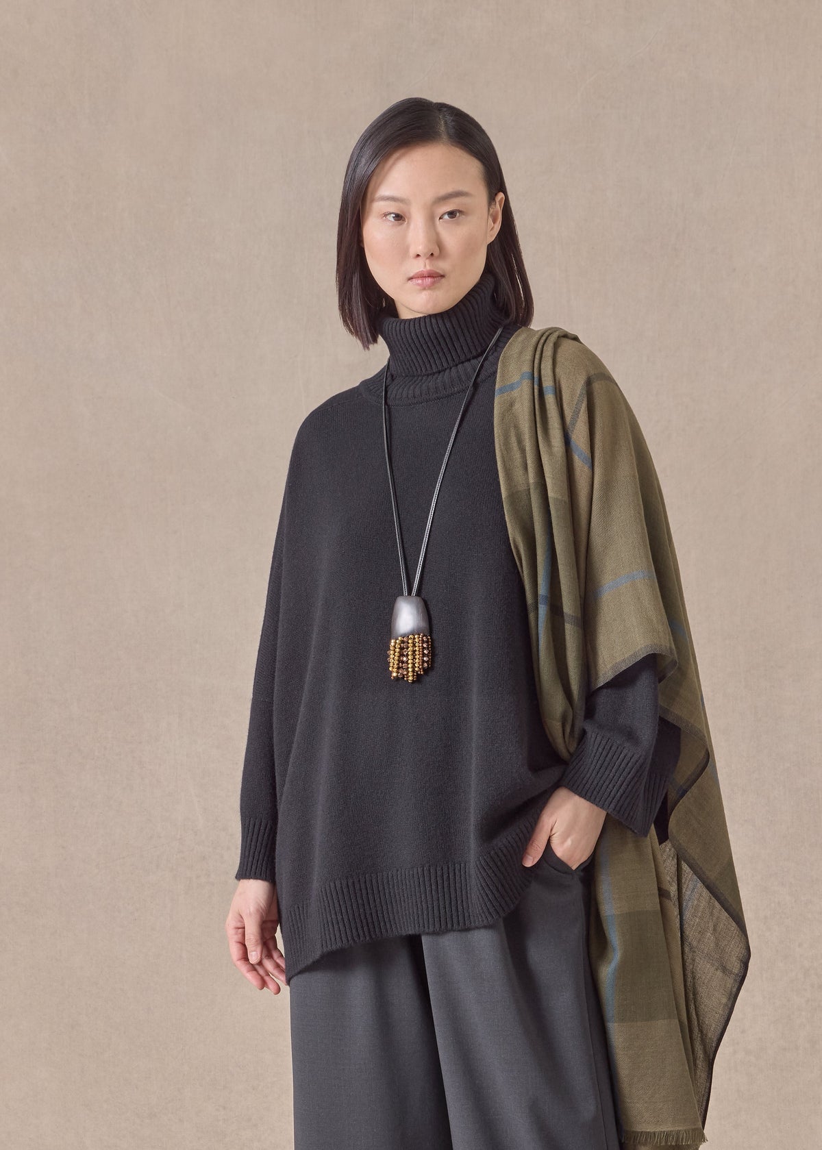 cashmere sloped shoulder roll neck sweater - long (black)