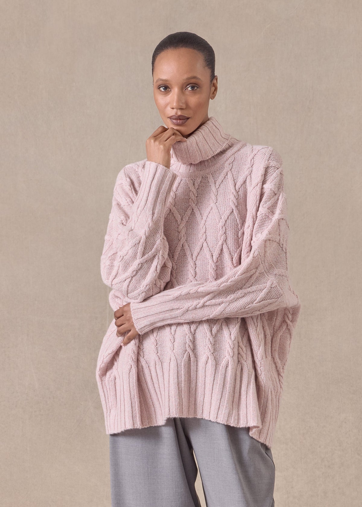 cashmere roll neck sweater - mid plus (rosepowder)