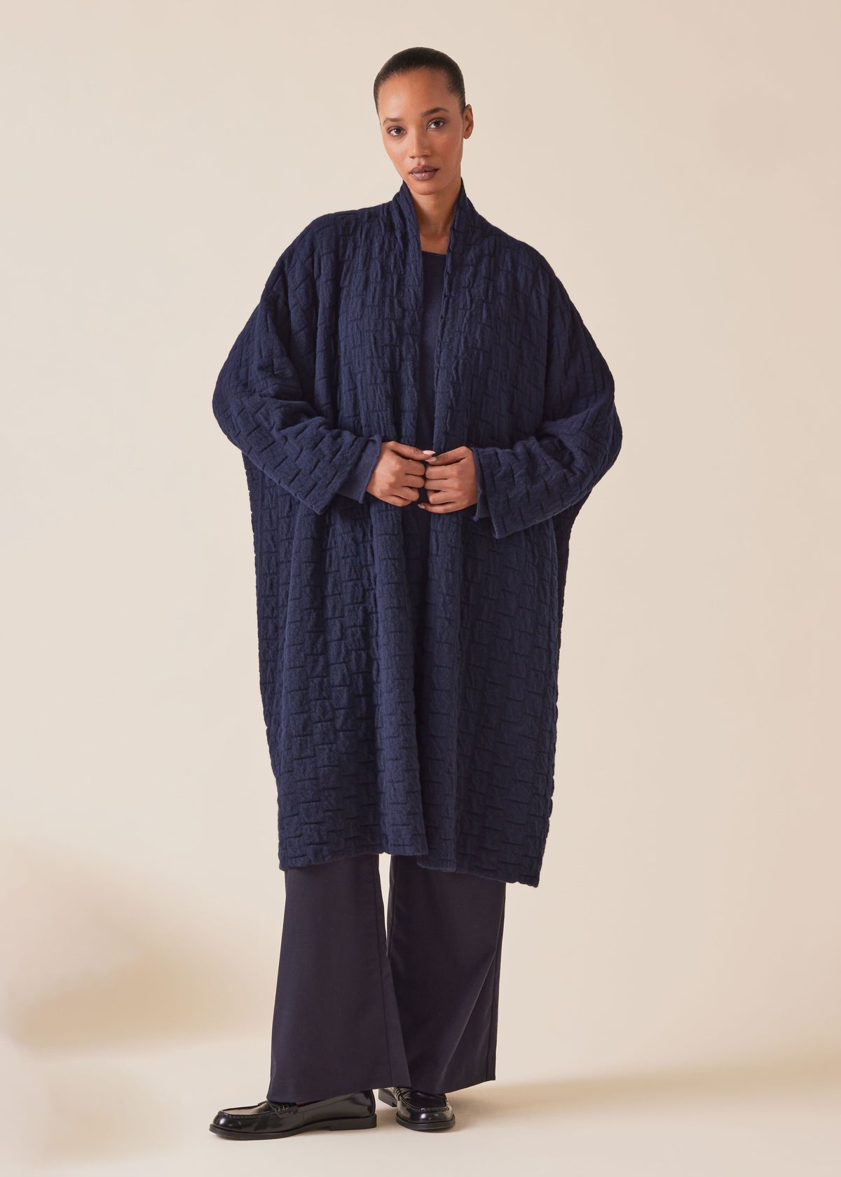 cashmere knitted wide scrunch shawl collar cardigan - 3/4 length (navy)