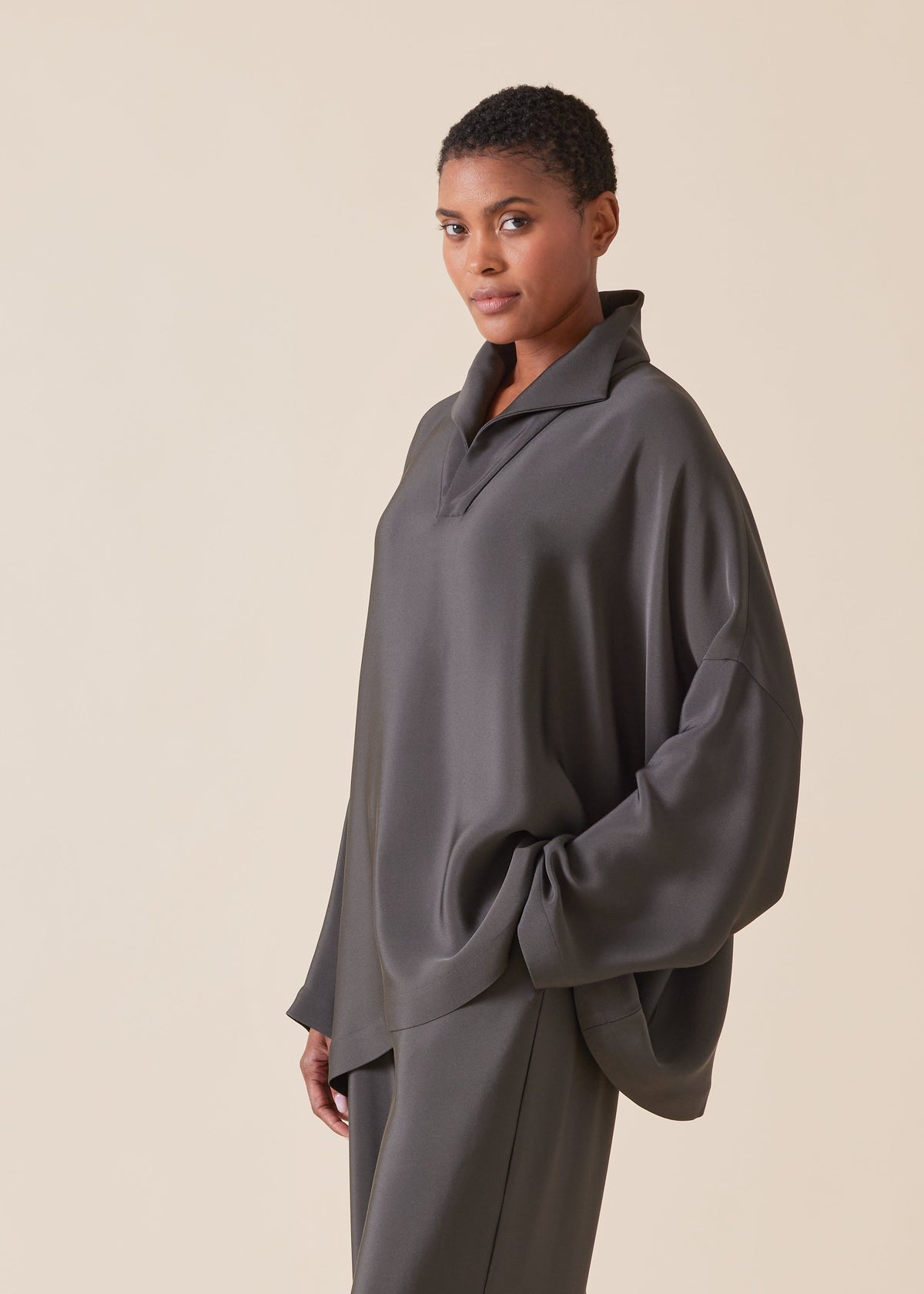 silk imperial tunic with open stand collar - mid plus