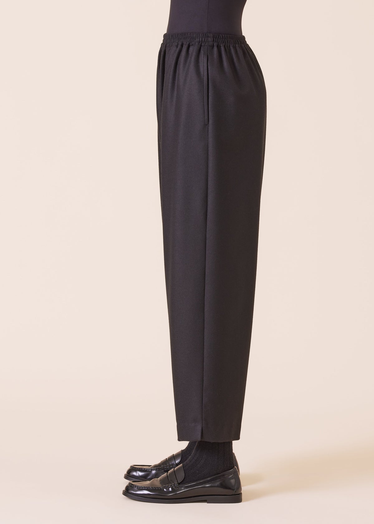 wool silk mix longer japanese trouser with ankle slits (black)