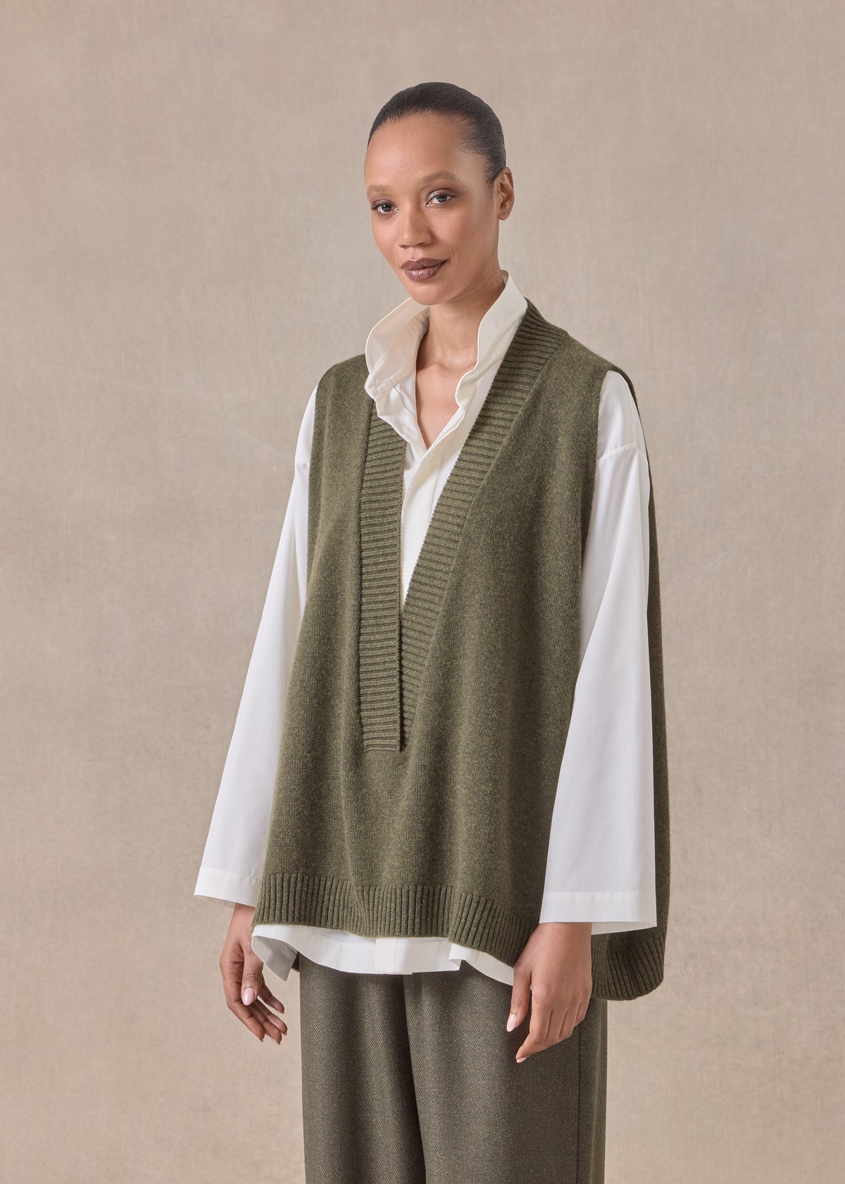 cashmere a-line sleeveless deep v-neck - mid plus