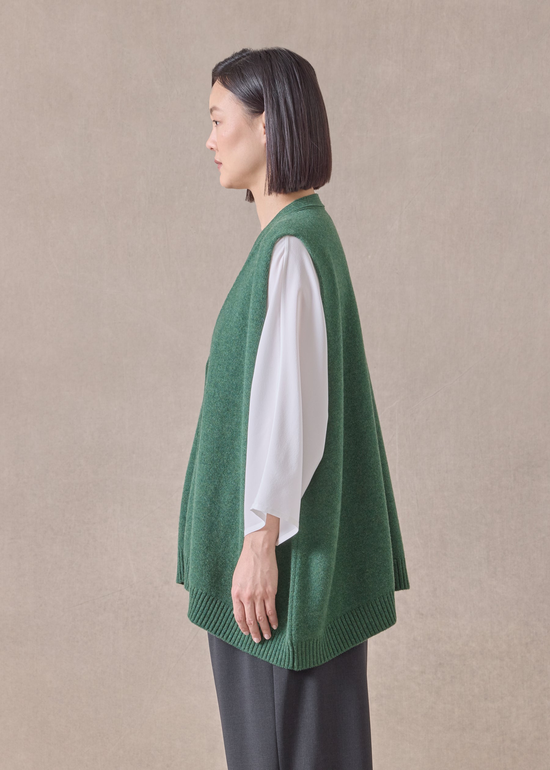 cashmere a-line sleeveless v neck cardigan - mid plus
