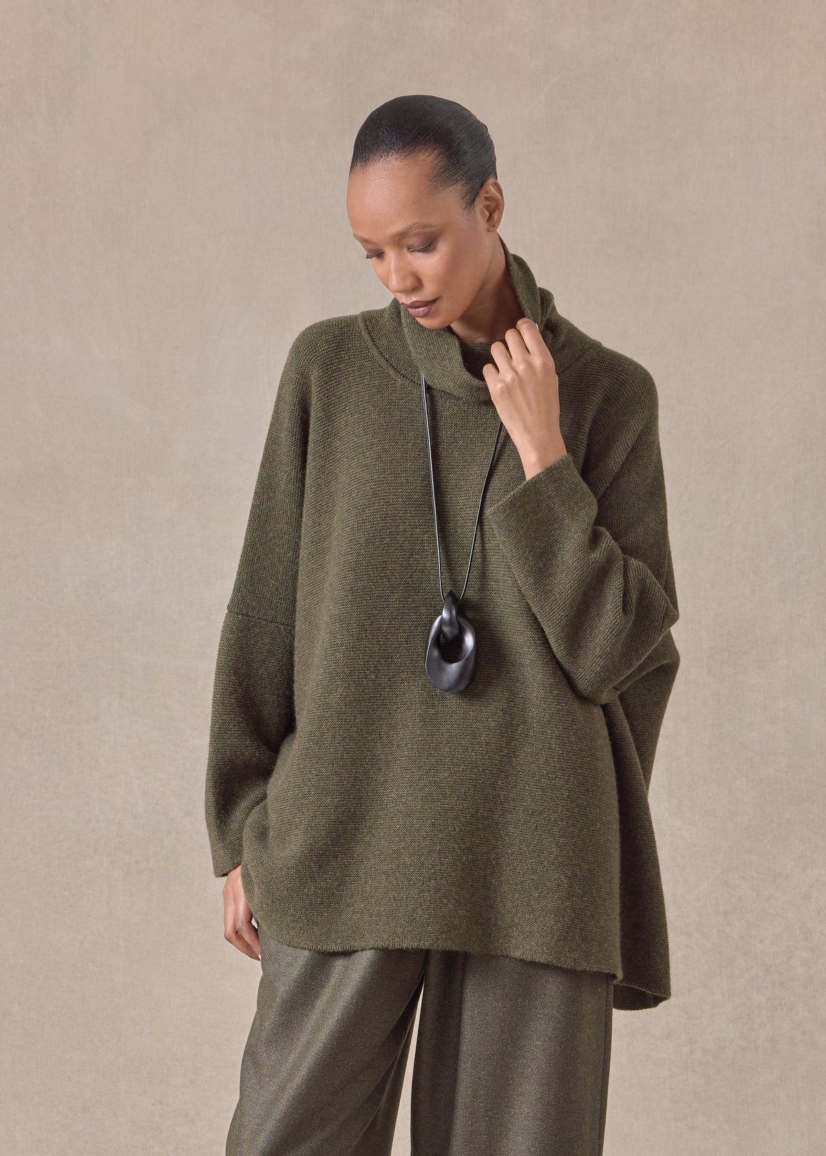 cashmere slim sleeve monks top - long (mossbronze)