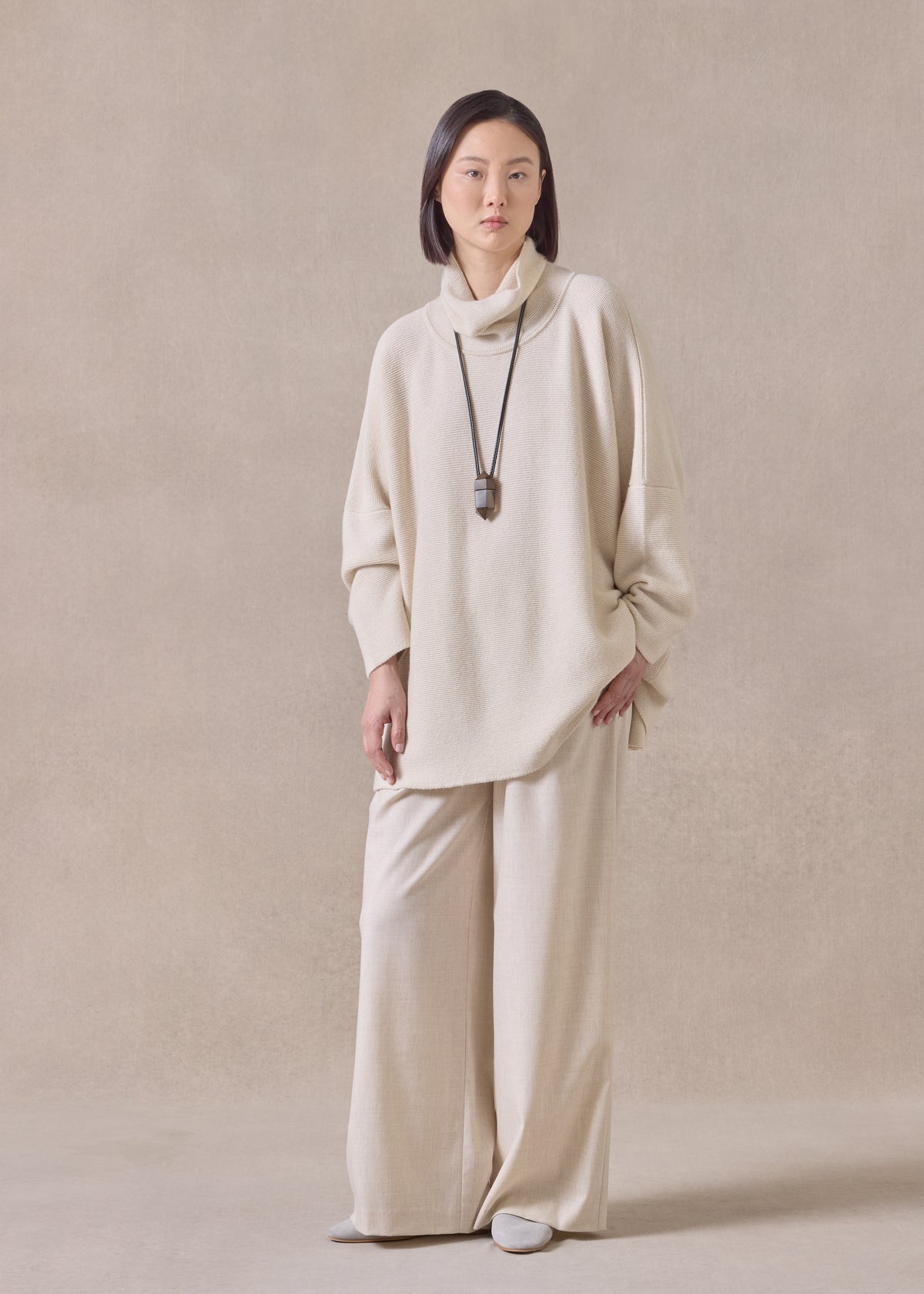 cashmere slim sleeve monks top - long (undyed)