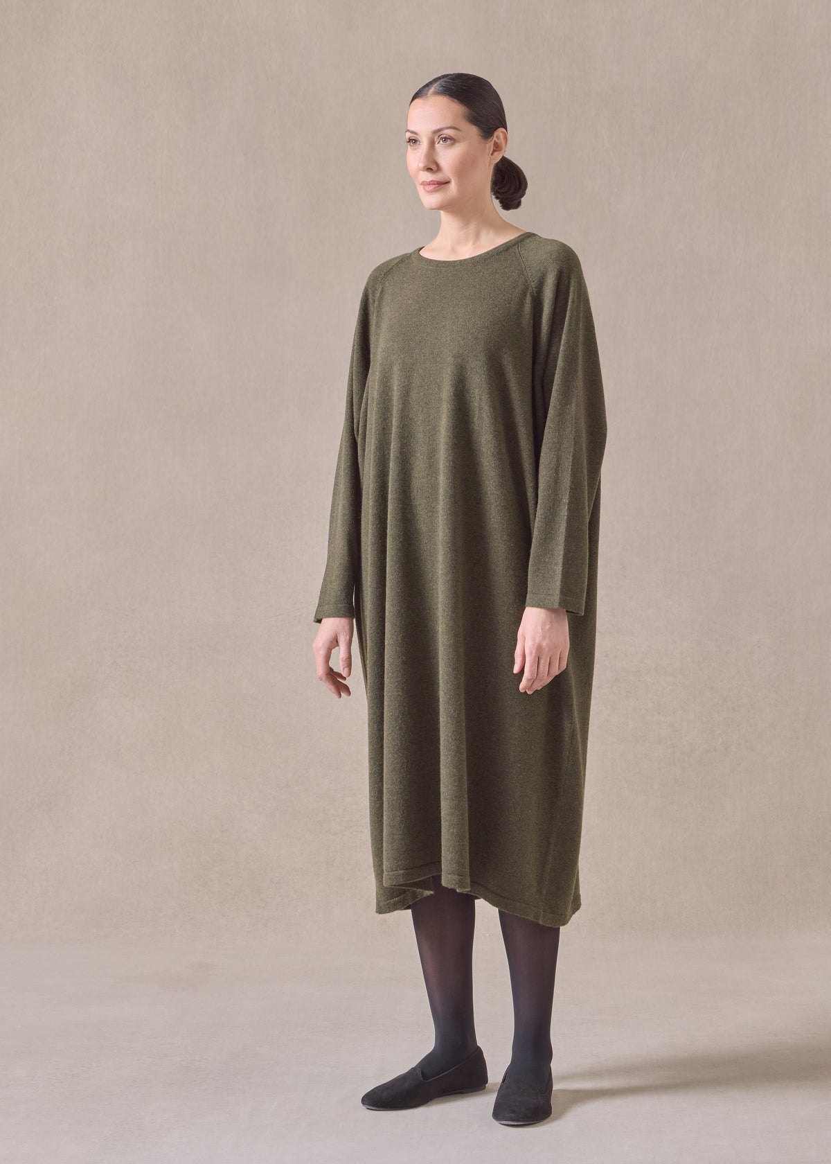 cashmere raglan sleeve round neck dress