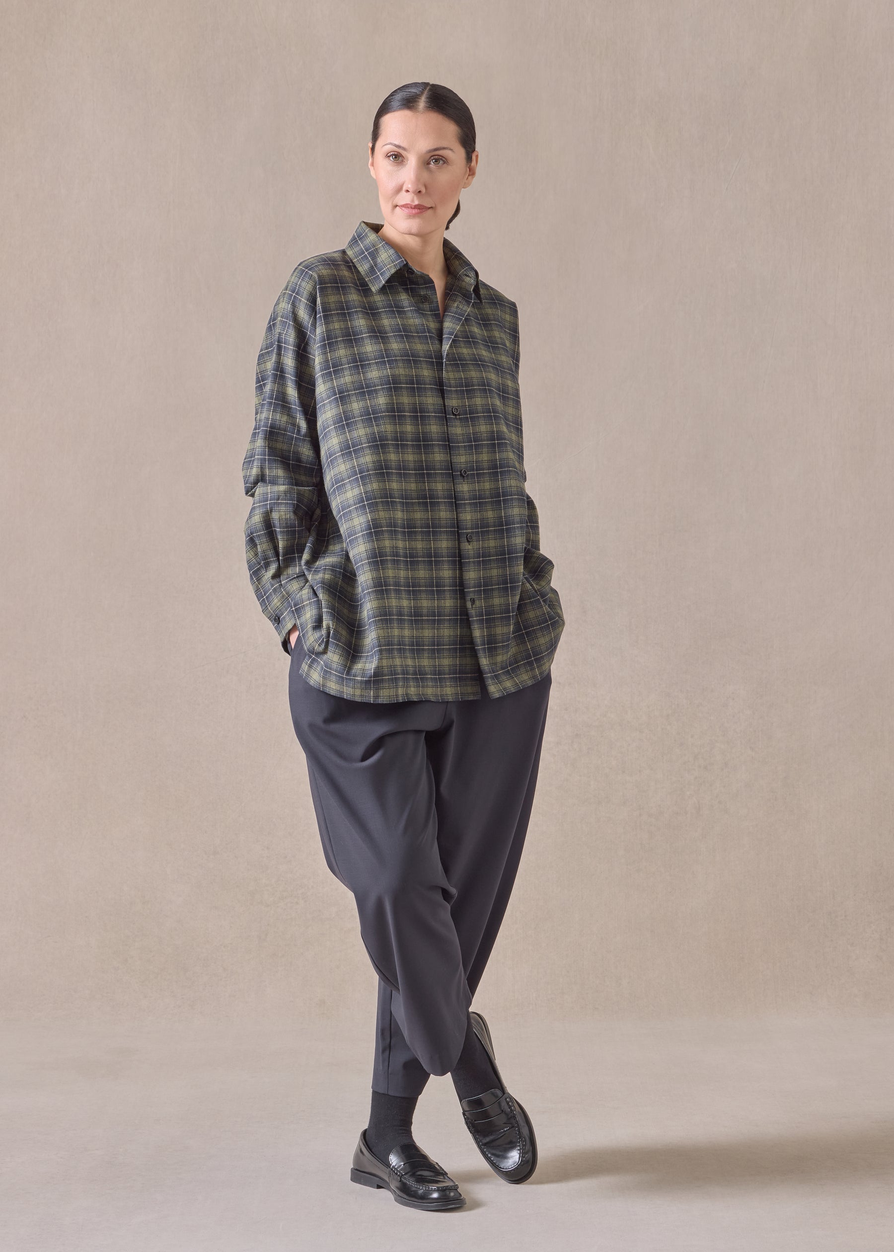 cotton slim a-line shirt with collar and stepped insert - long