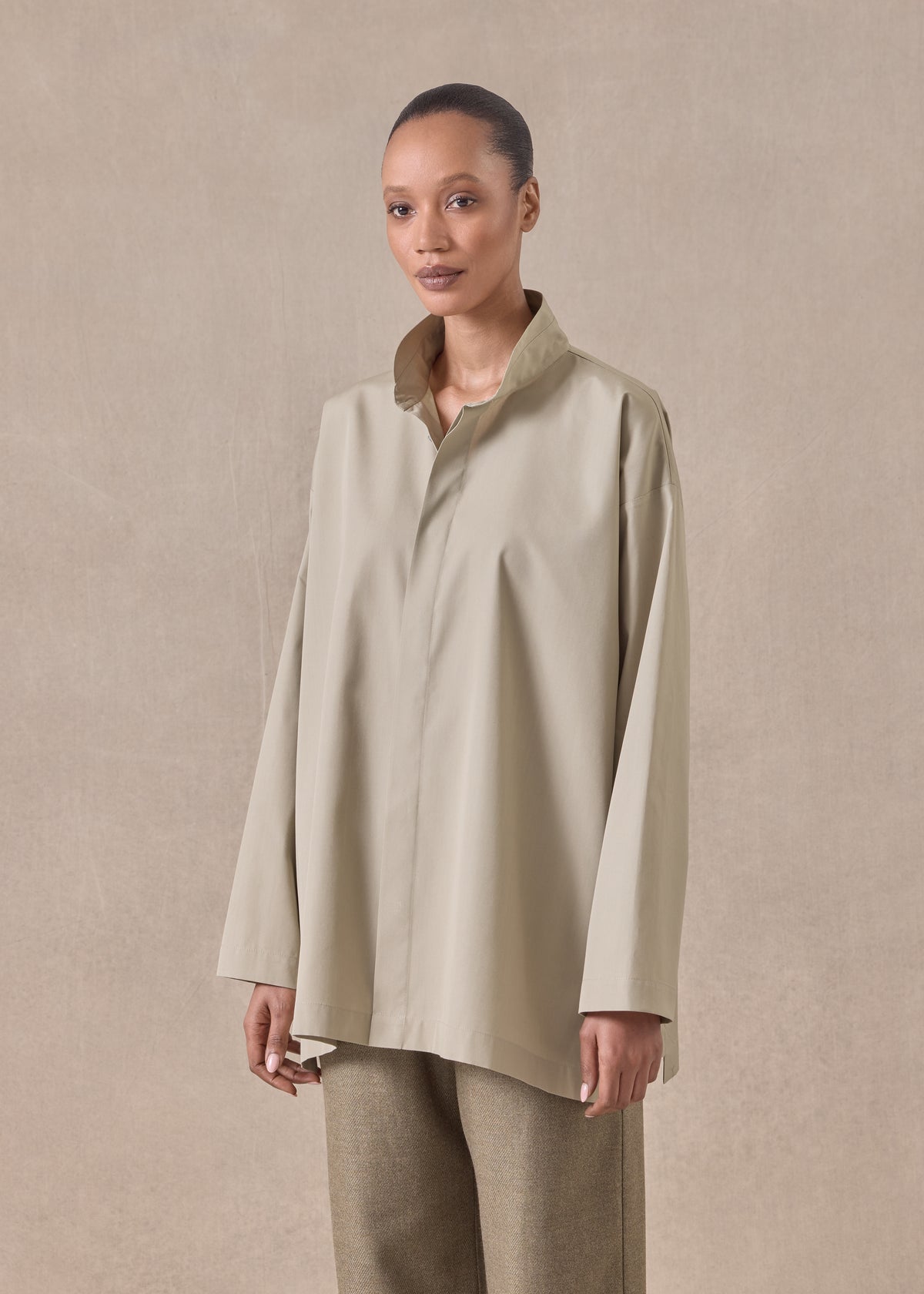 cotton slim a-line double stand collar shirt with stepped insert - long